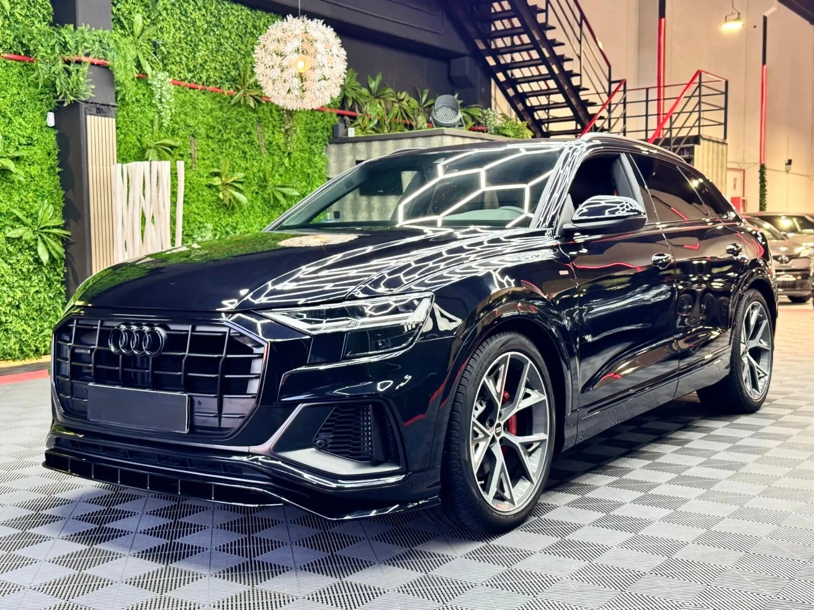 Audi Q8 55 TFSI Black Line