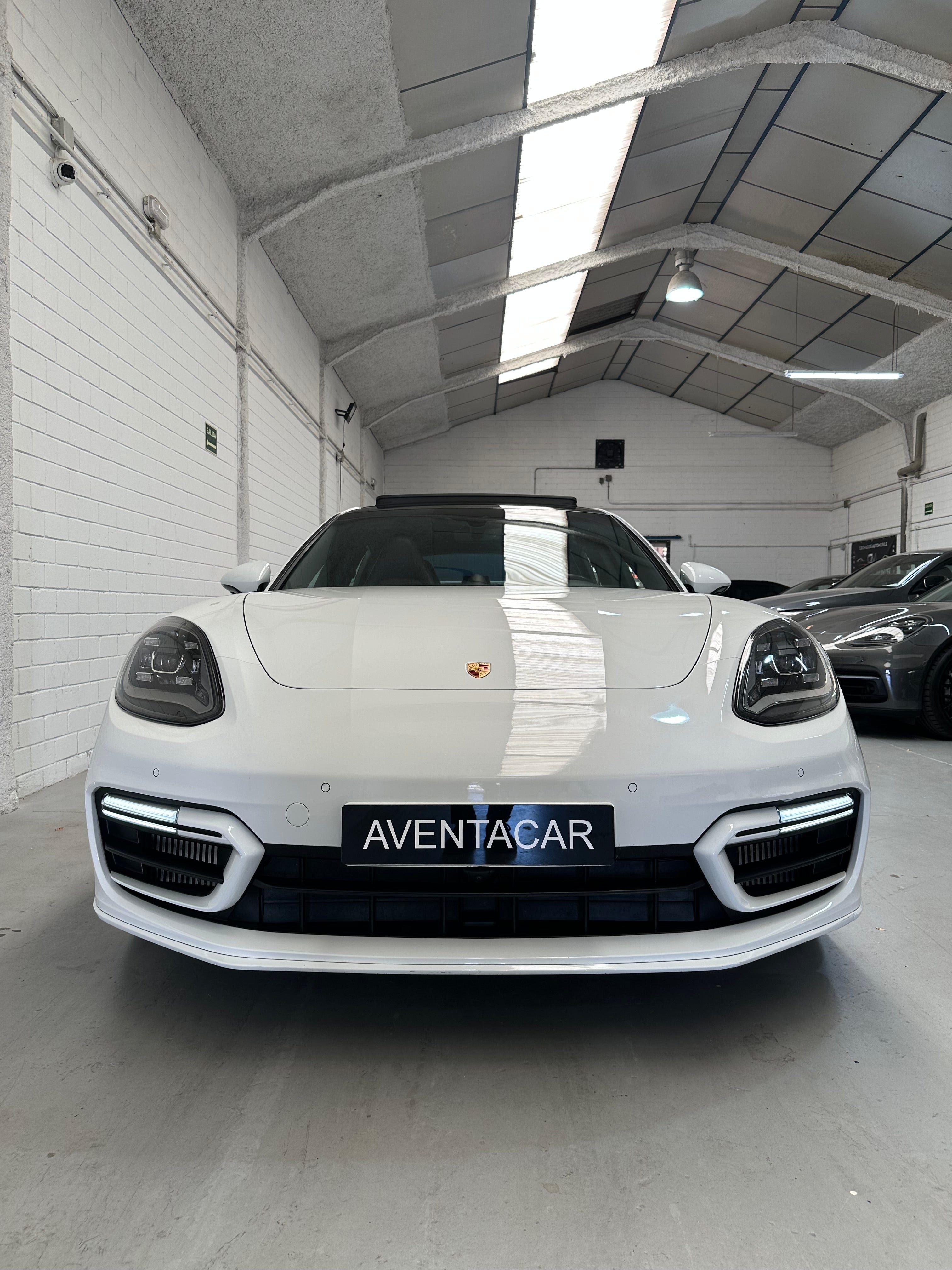 Porsche Panamera 4 Ehybrid Sport Design