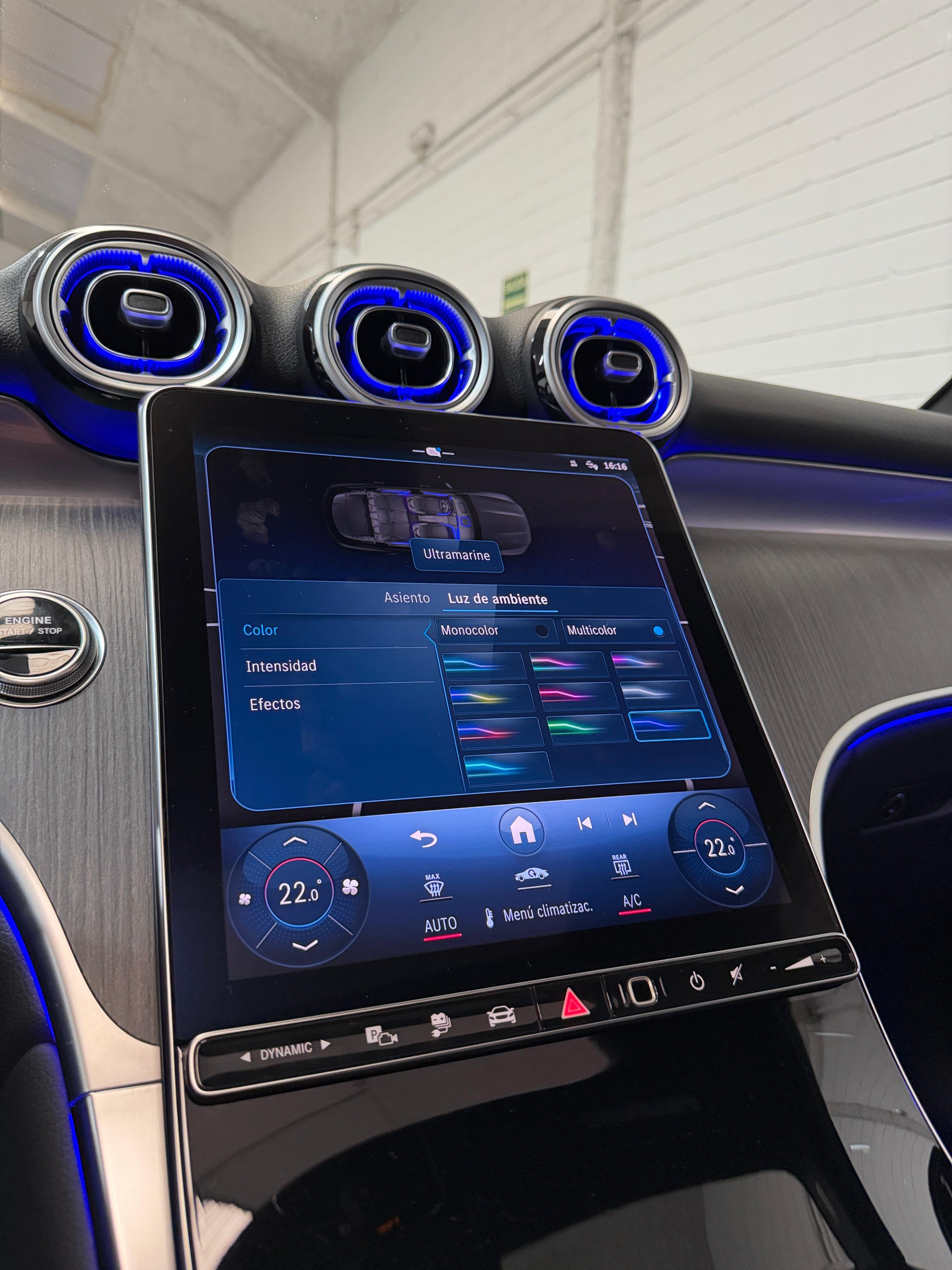 Mercedes-Benz GLC 300e 4 MATIC