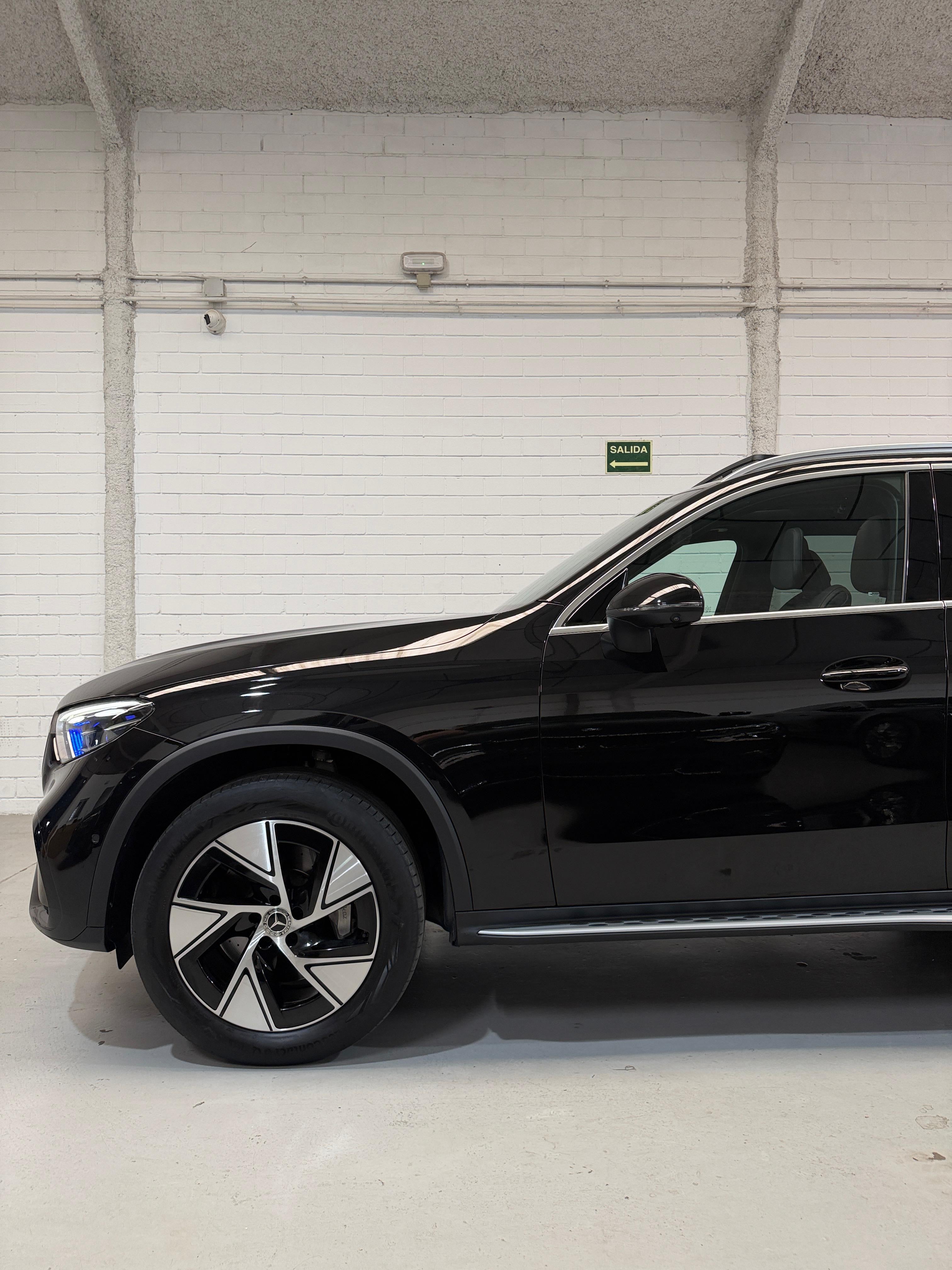 Mercedes-Benz GLC 300e 4 MATIC