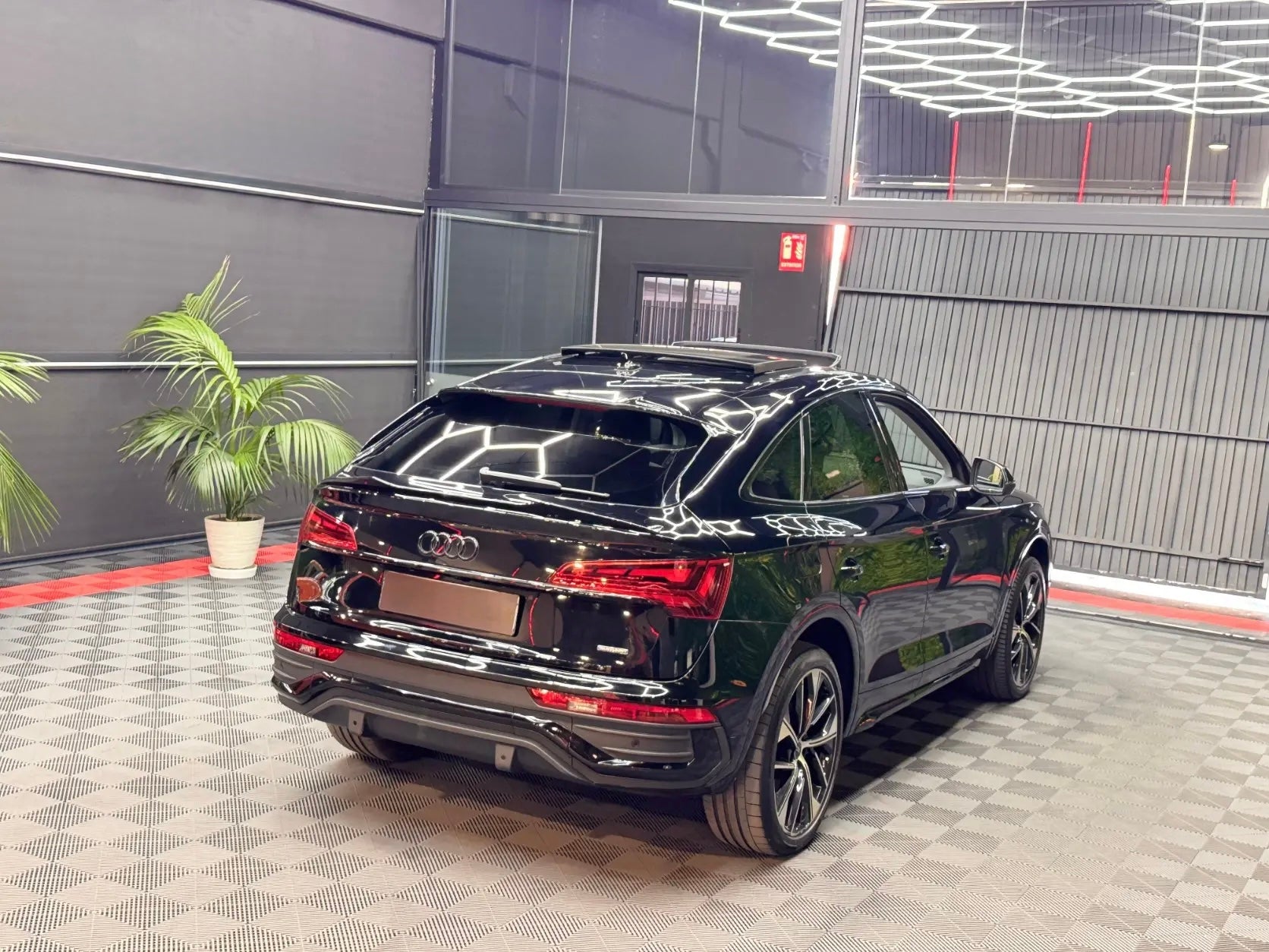 Audi Q5 Sportback Black Line