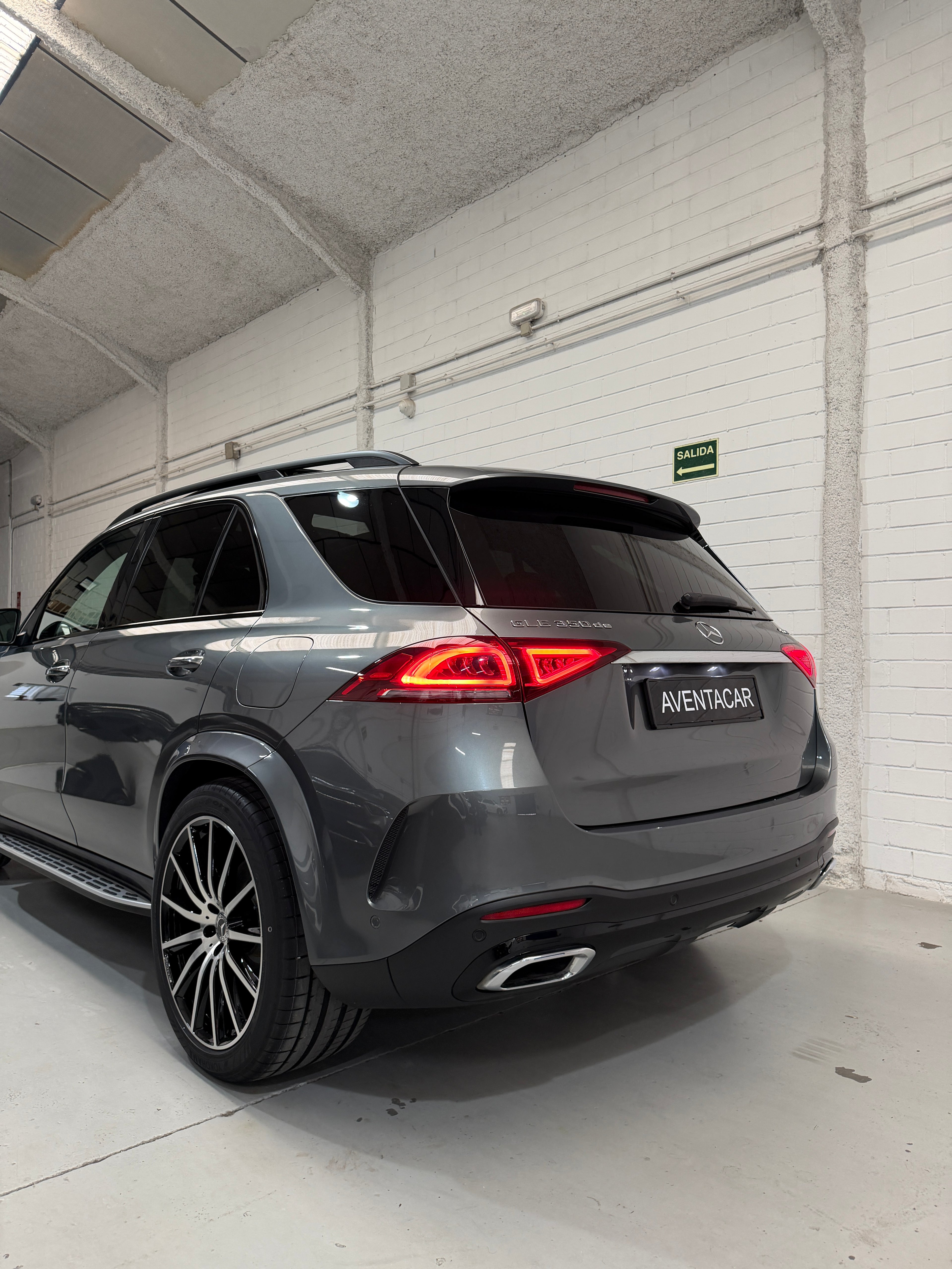 Mercedes-Benz GLE 350de AMG Line 4 MATIC Gris