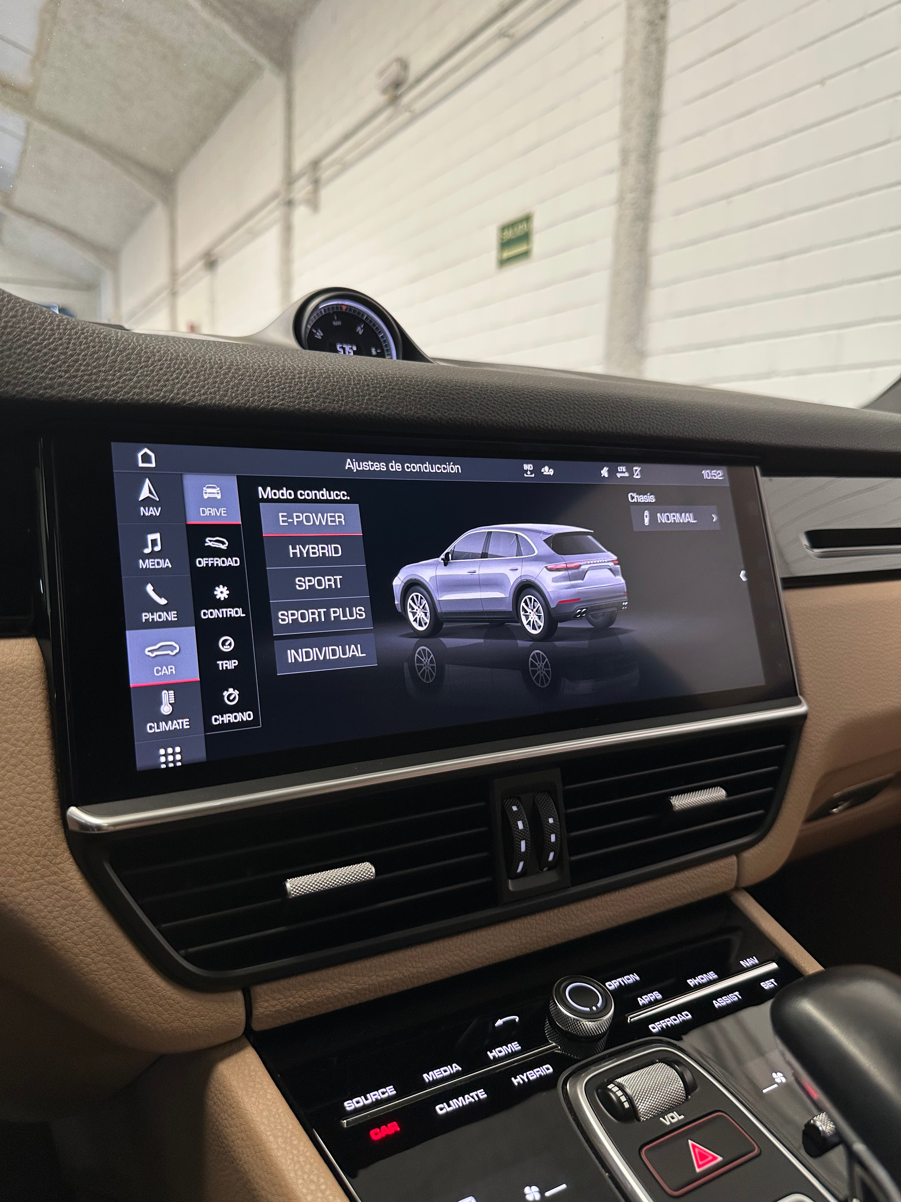 Porsche Cayenne 4 E-hybrid