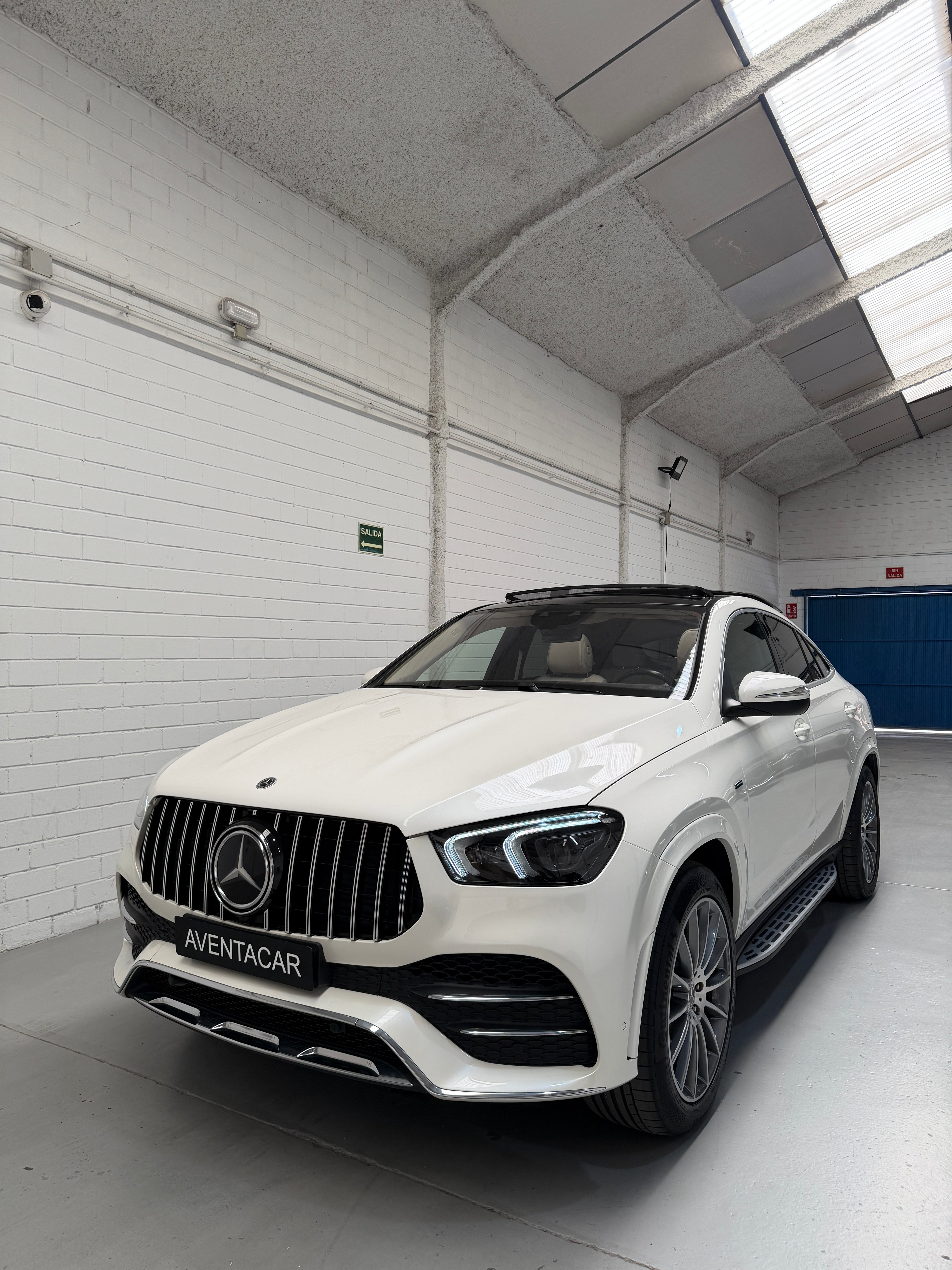 Mercedes-Benz GLE Coupé 350de AMG Line Blanco Perla