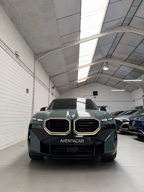 BMW XM V8