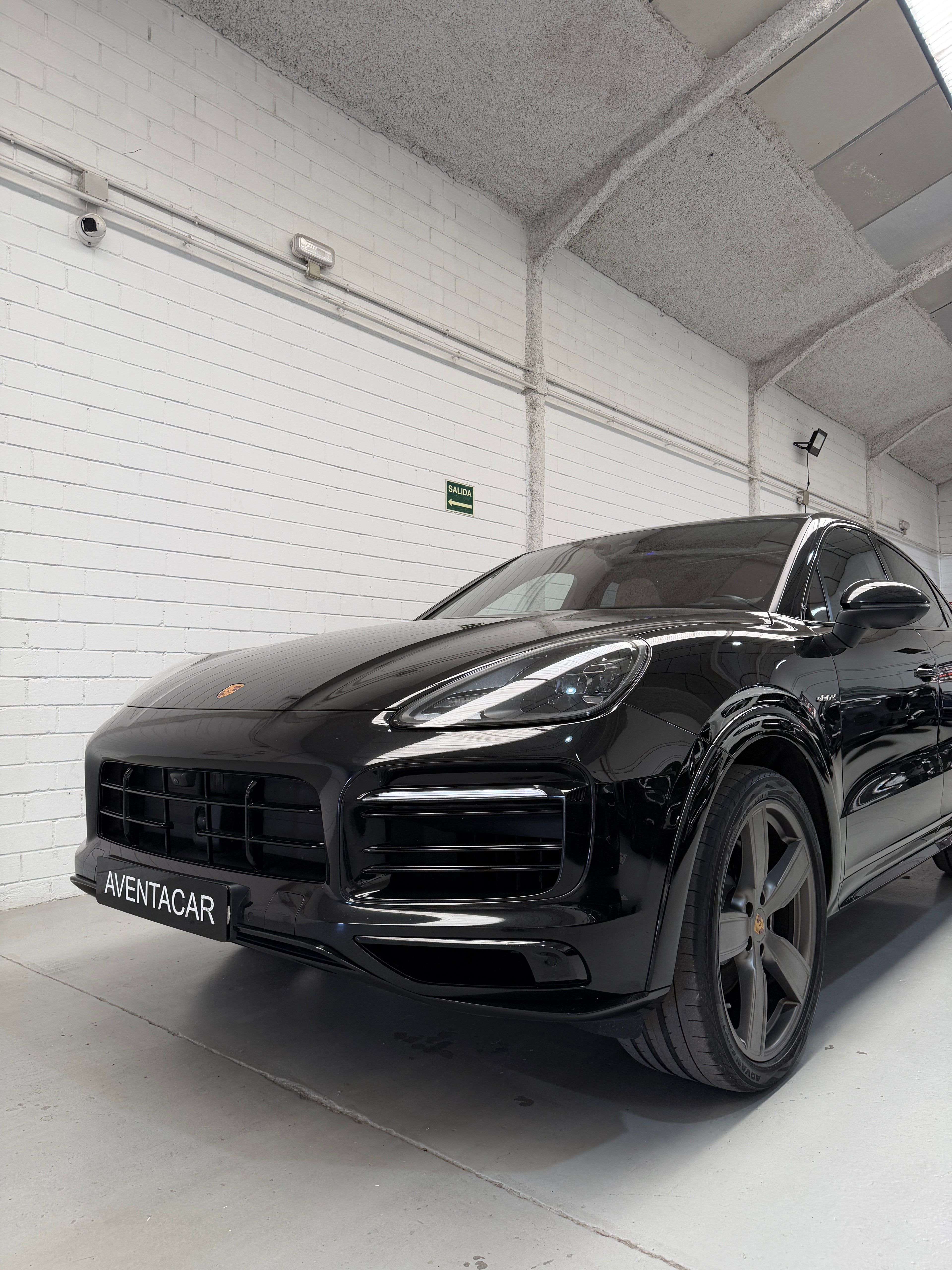 Porsche Cayenne Coupé E-Hybrid PLATINUM EDITION