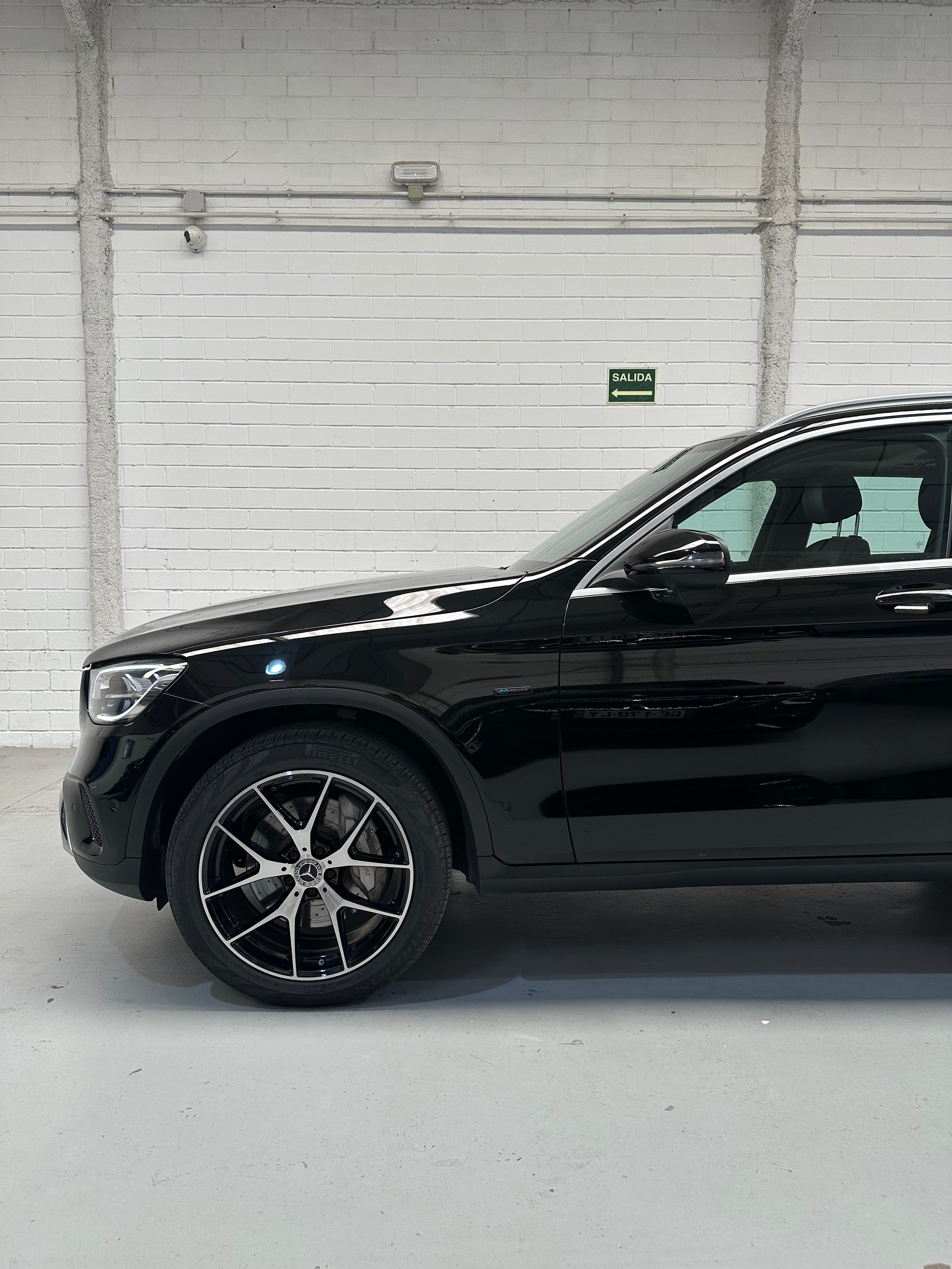 Mercedes-Benz GLC 300de AMG