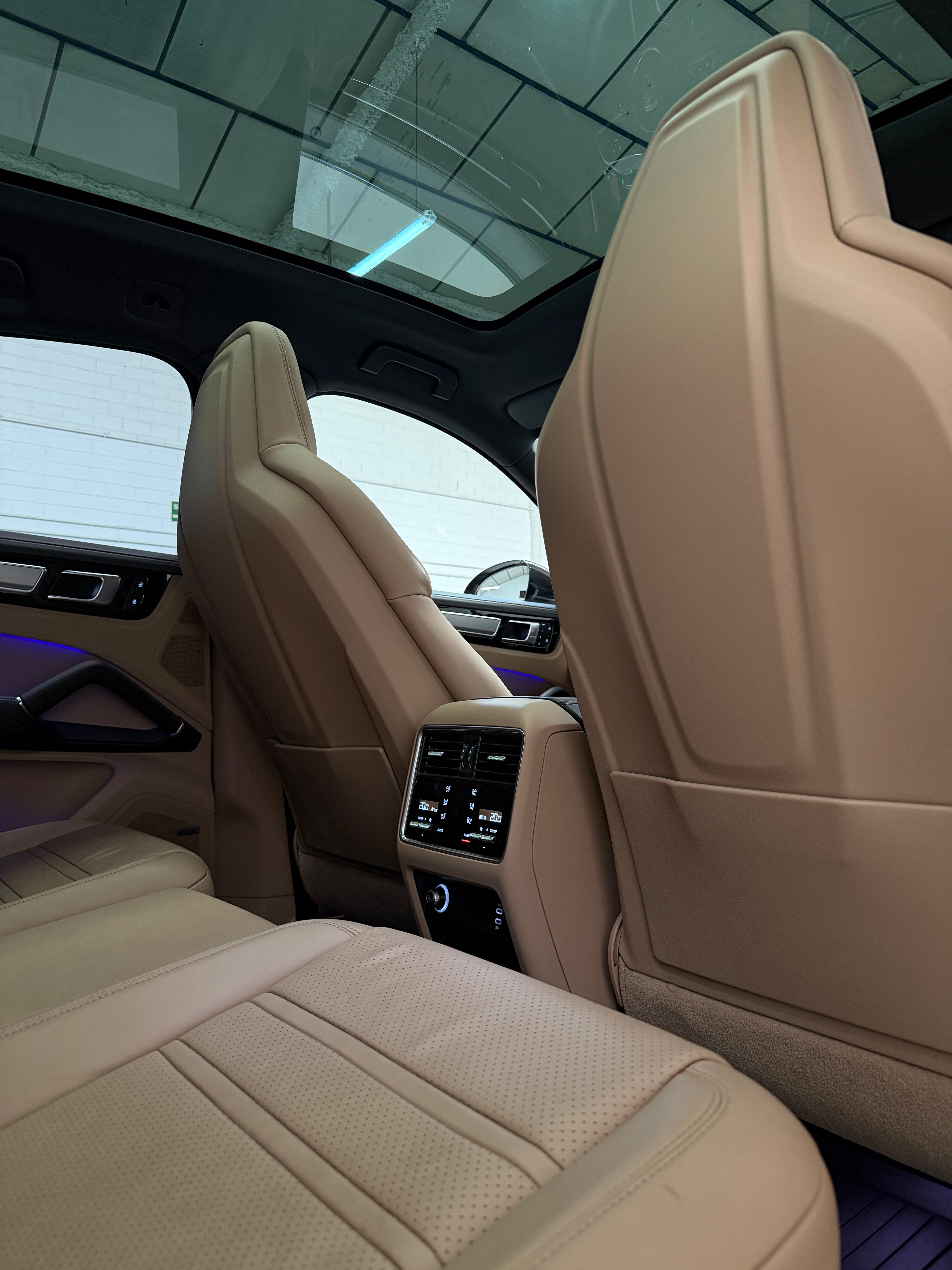 Porsche Cayenne Coupé E-Hybrid PLATINUM EDITION