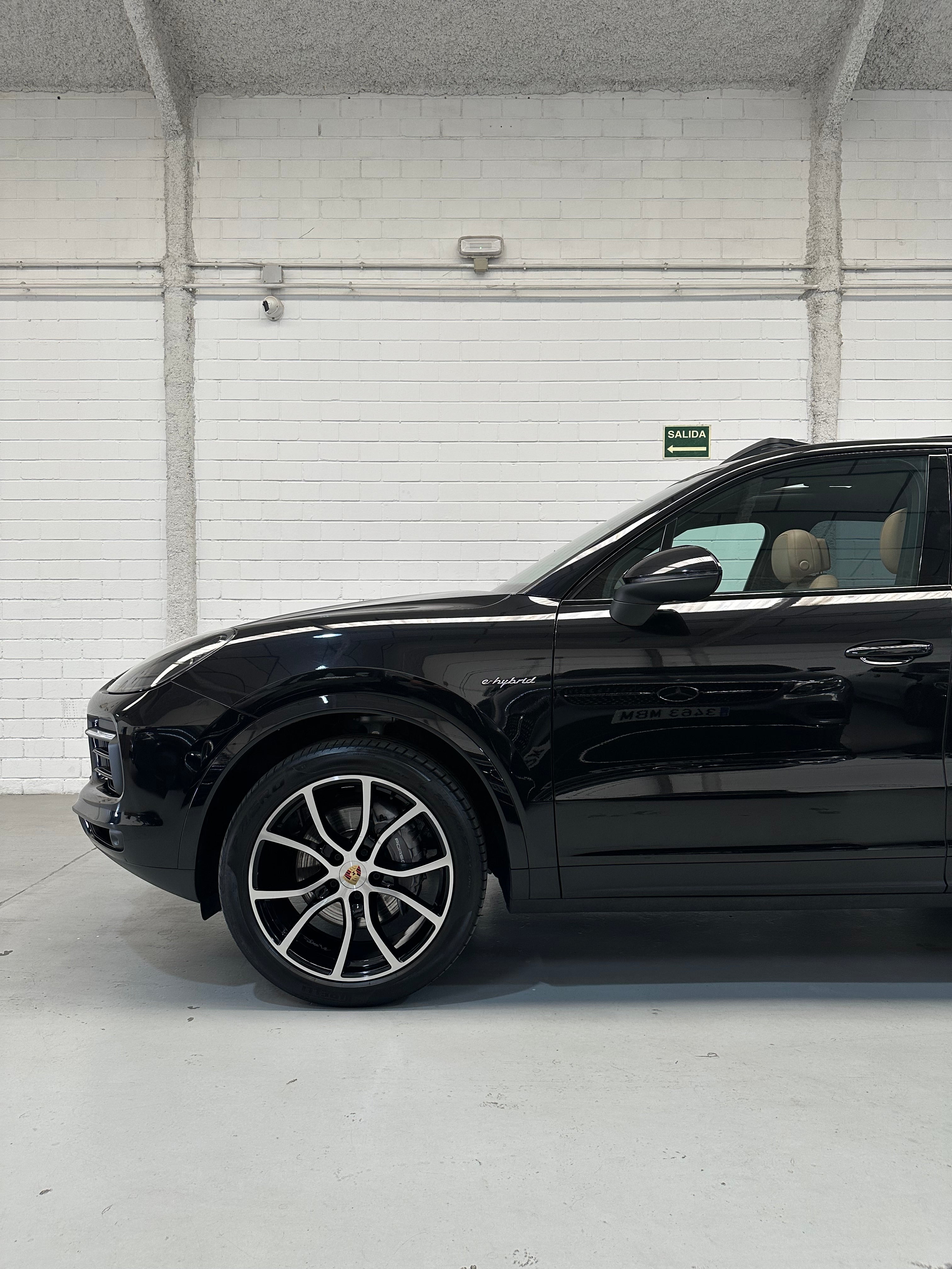 Porsche Cayenne 4 E-hybrid