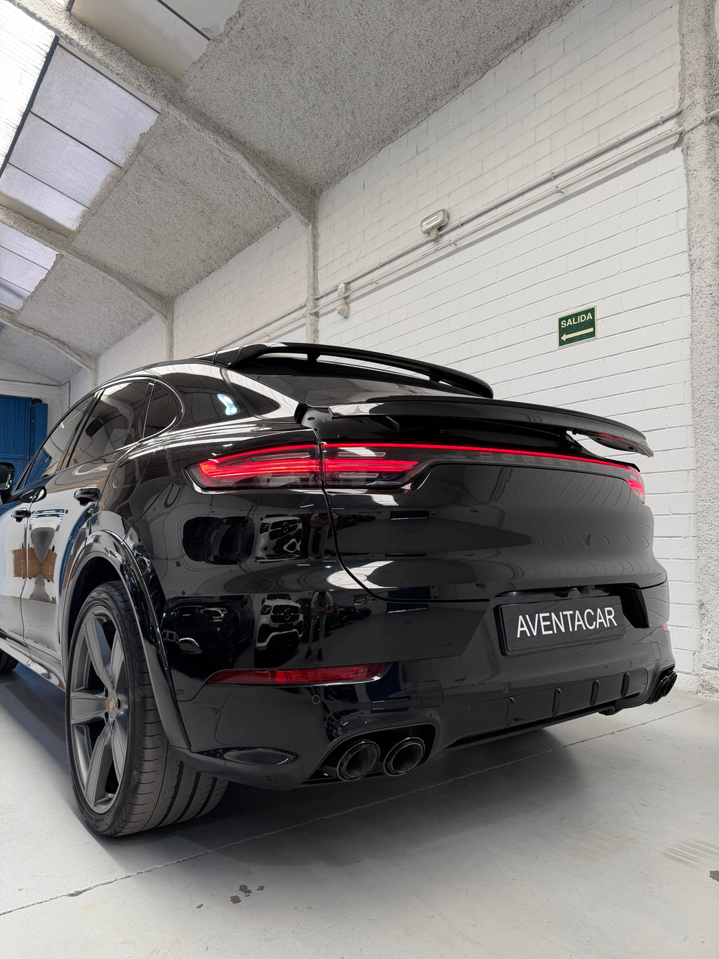 Porsche Cayenne Coupé E-Hybrid PLATINUM EDITION