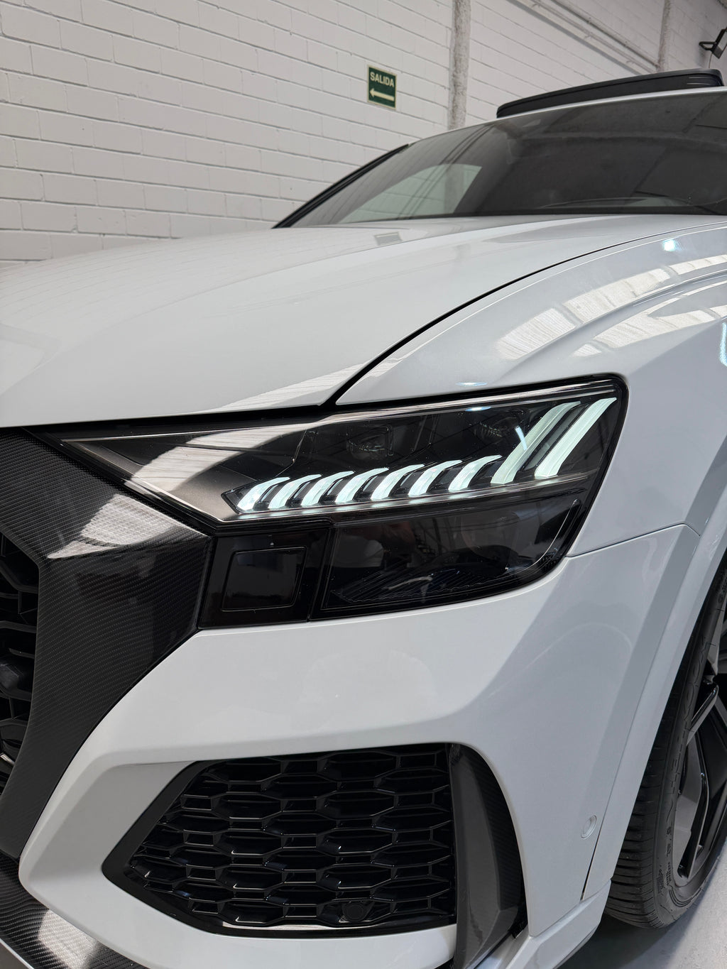 Audi RSQ8 Full Carbono