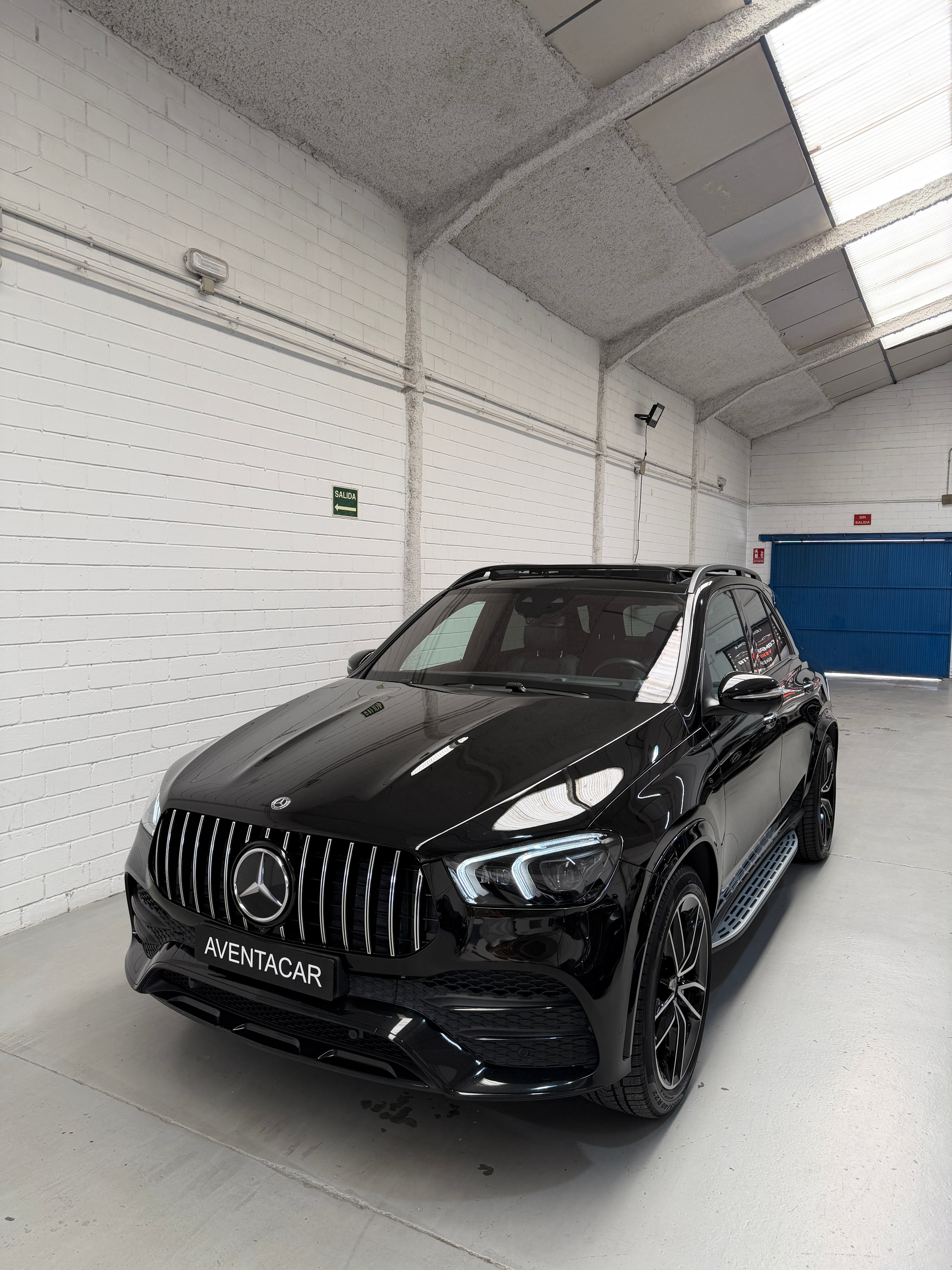 Mercedes-Benz GLE 350d AMG Line Negro