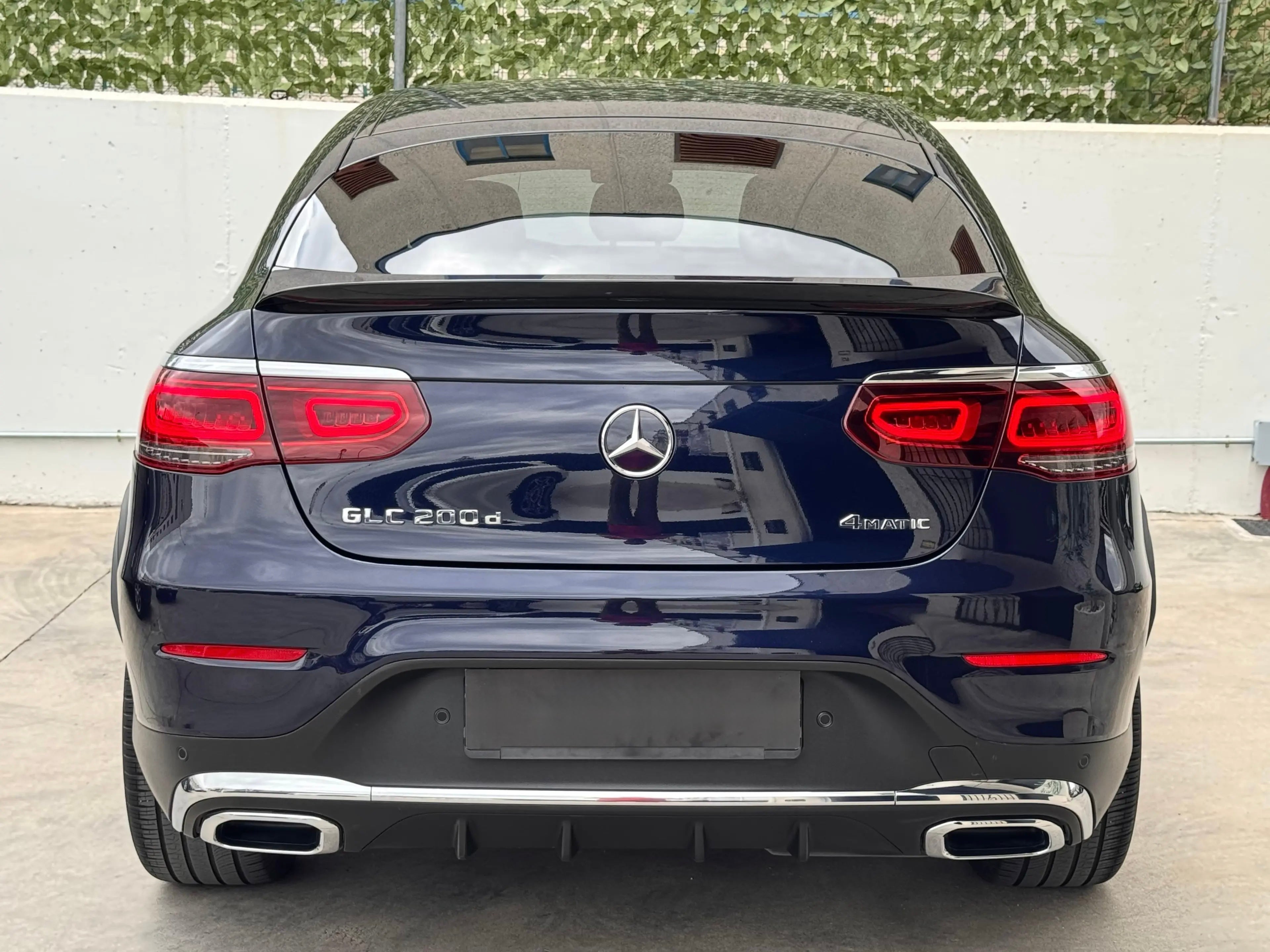 Mercedes-Benz GLC Coupé 200d AMG