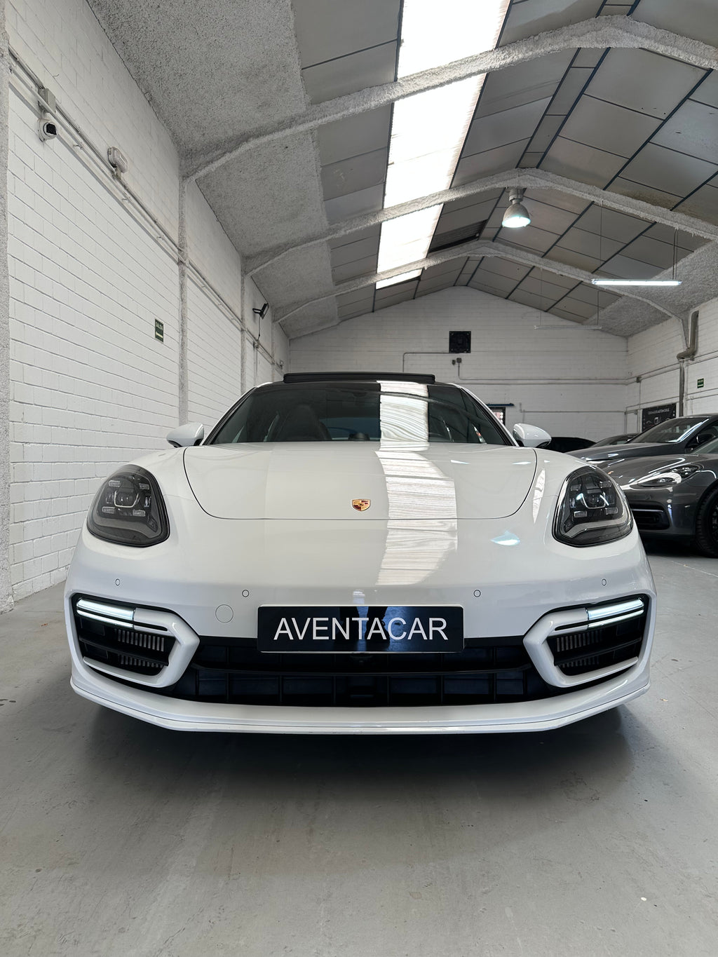 Porsche Panamera 4 Ehybrid Sport Design