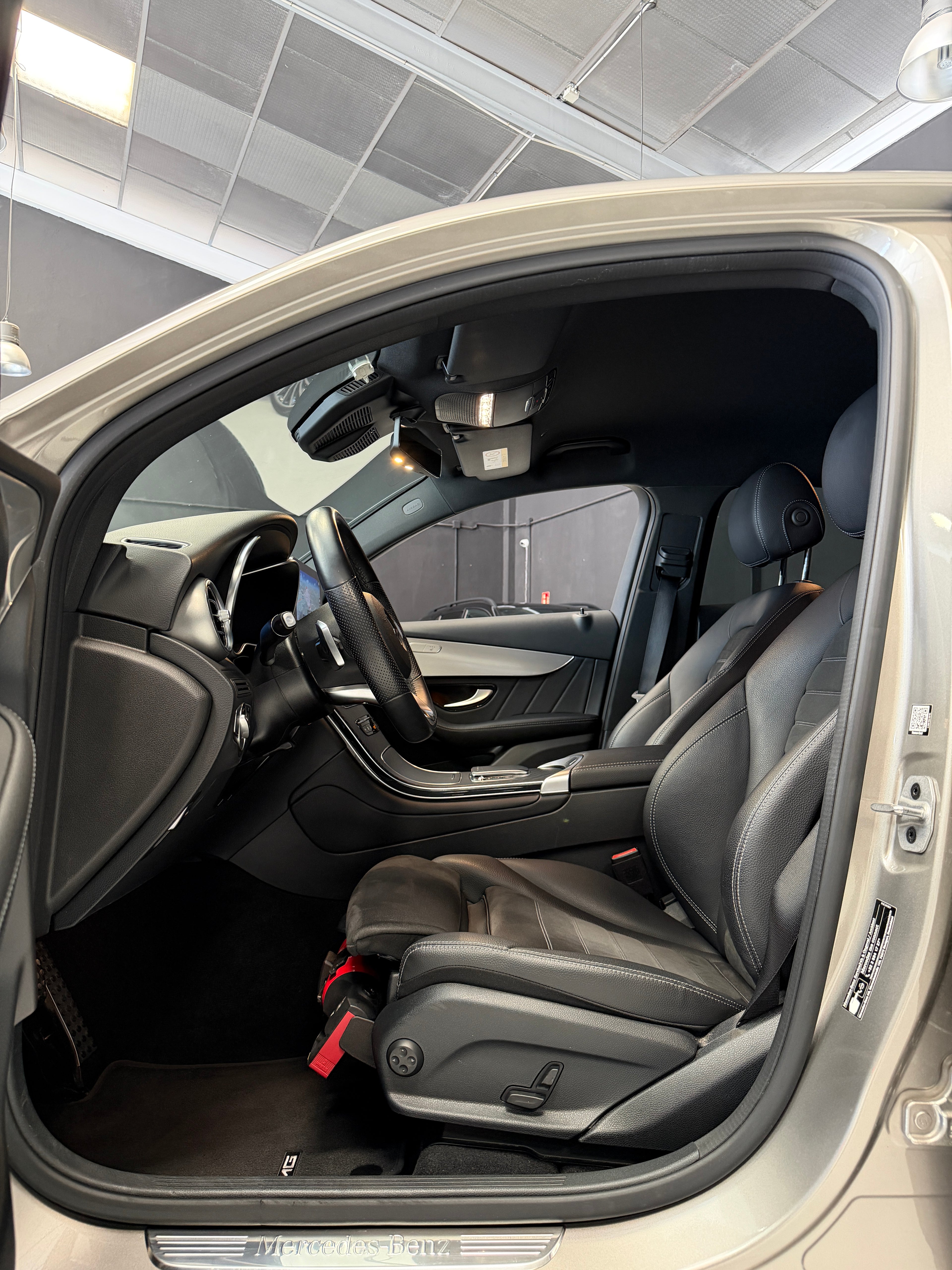 Mercedes-Benz GLC Coupé 300de AMG Line Champán