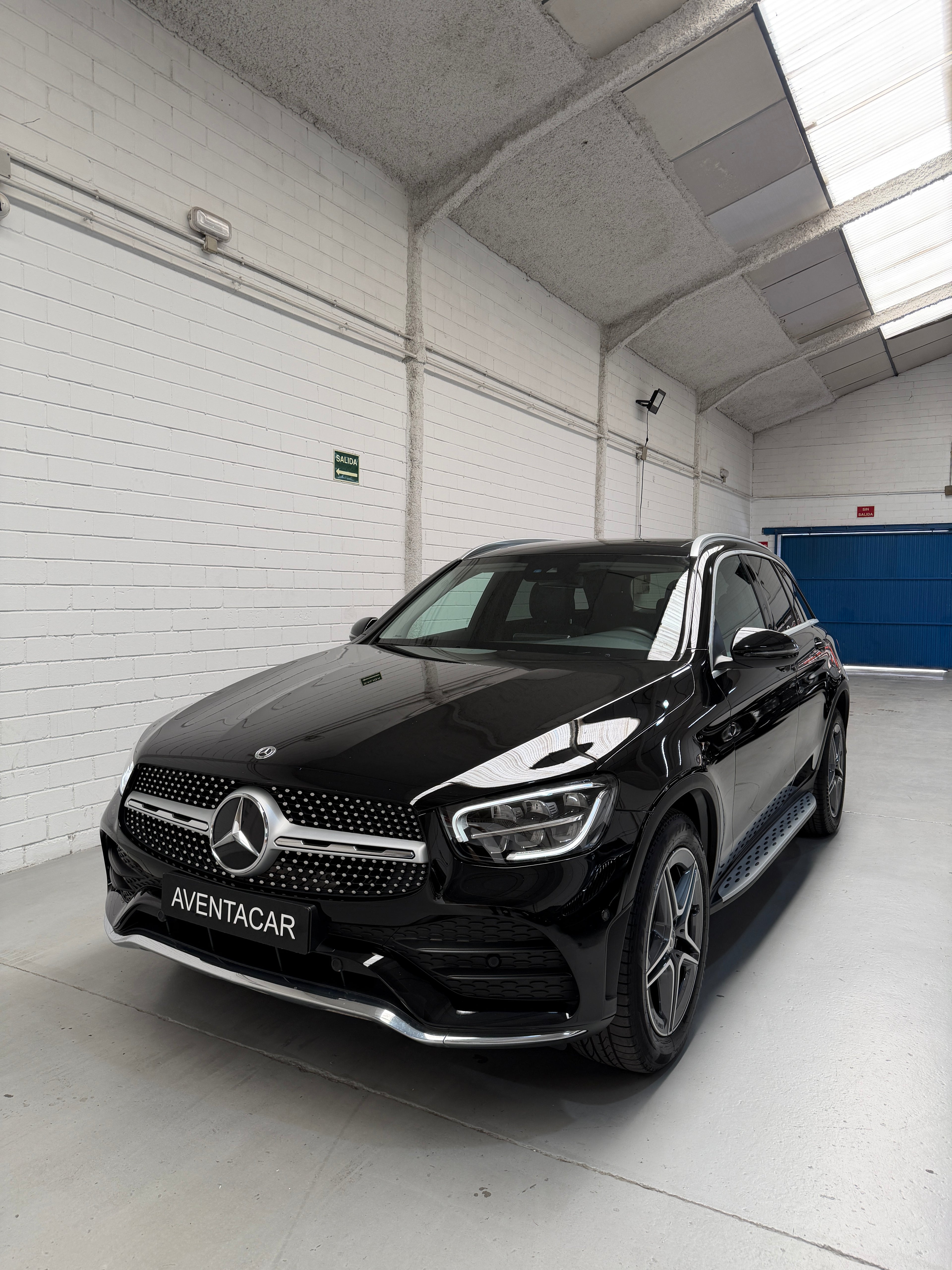 Mercedes-Benz GLC 220d AMG Line Negro
