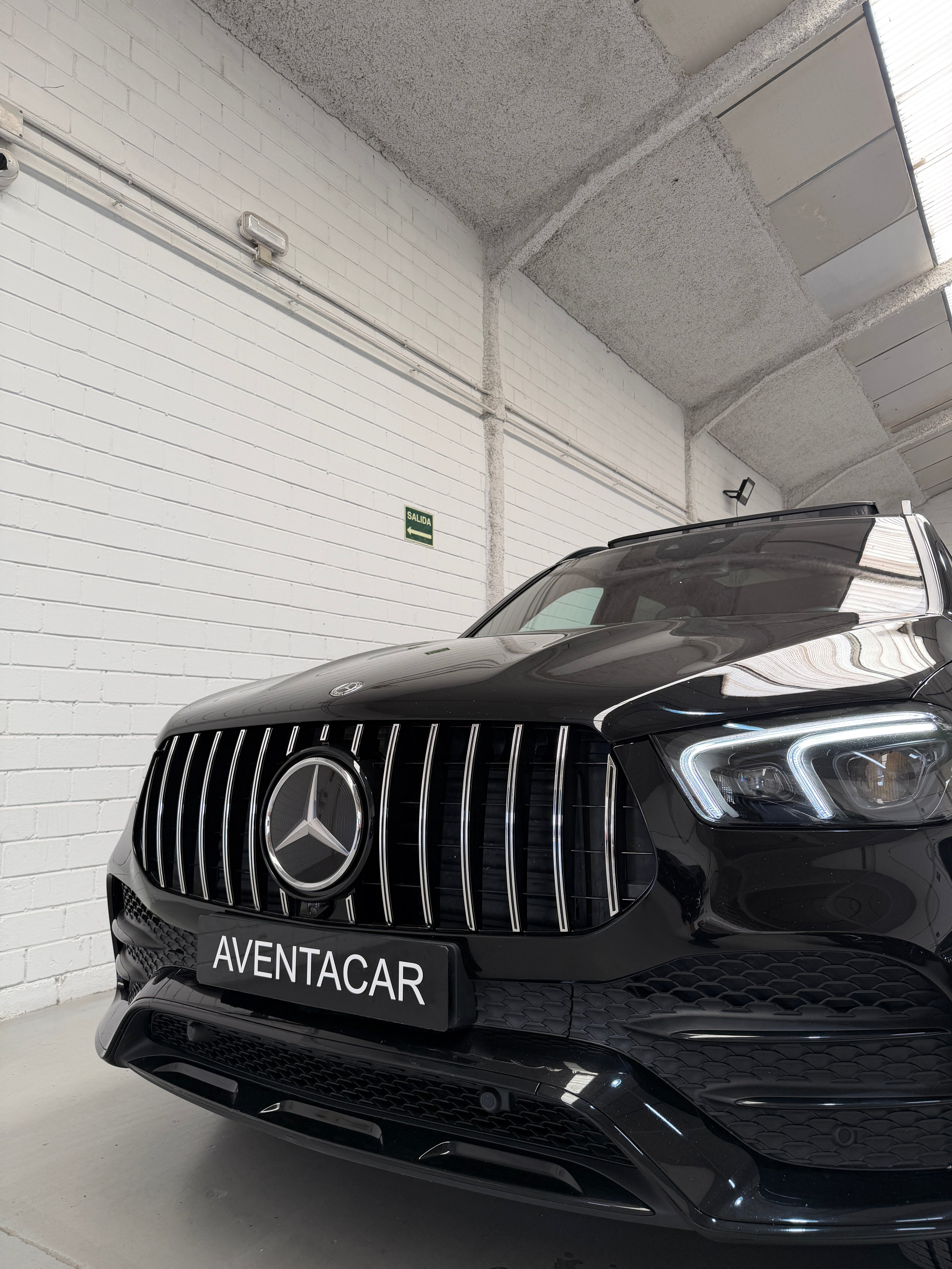 Mercedes-Benz GLE 350d AMG Line Negro
