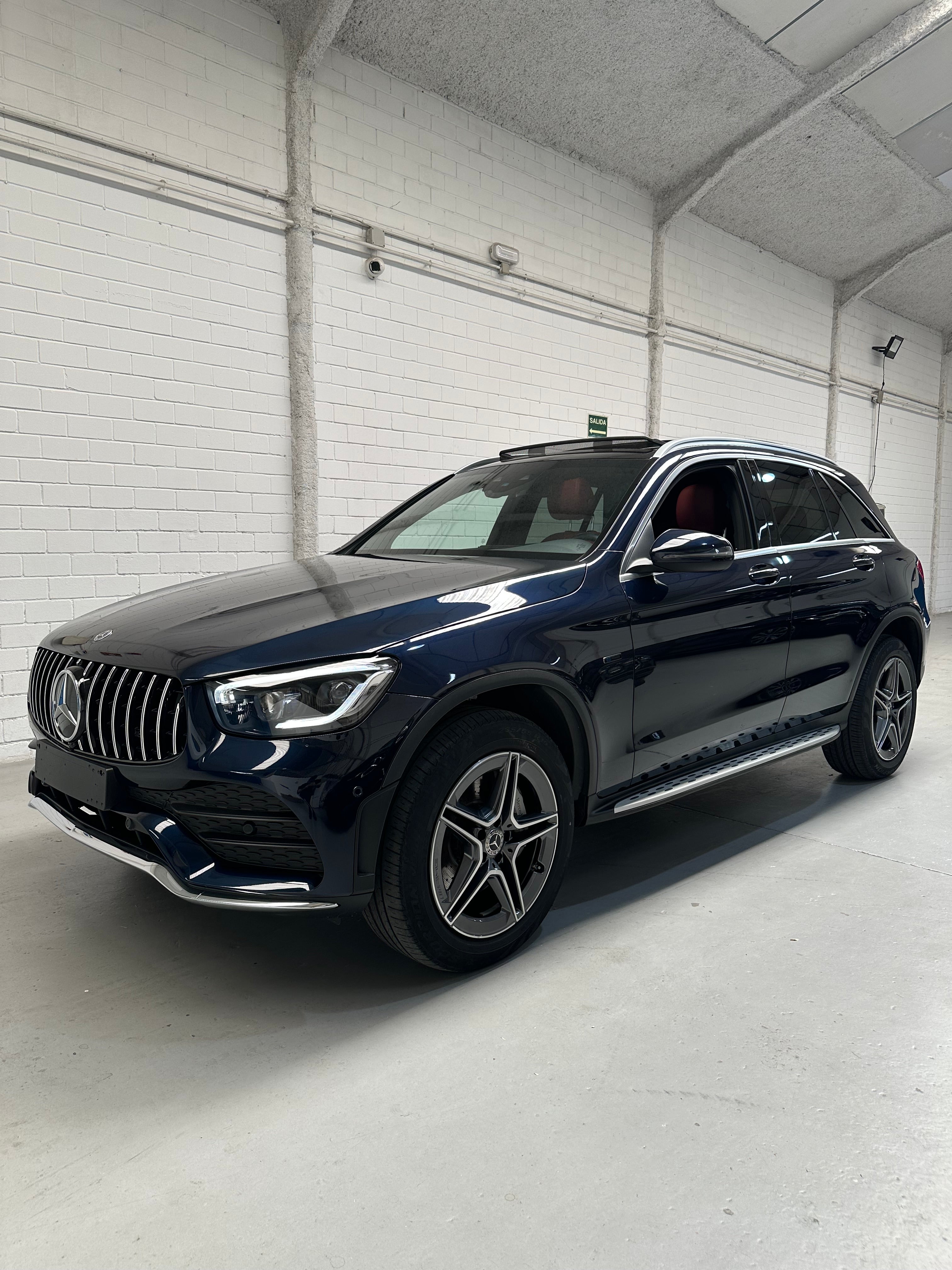 Mercedes-Benz GLC 300de AMG