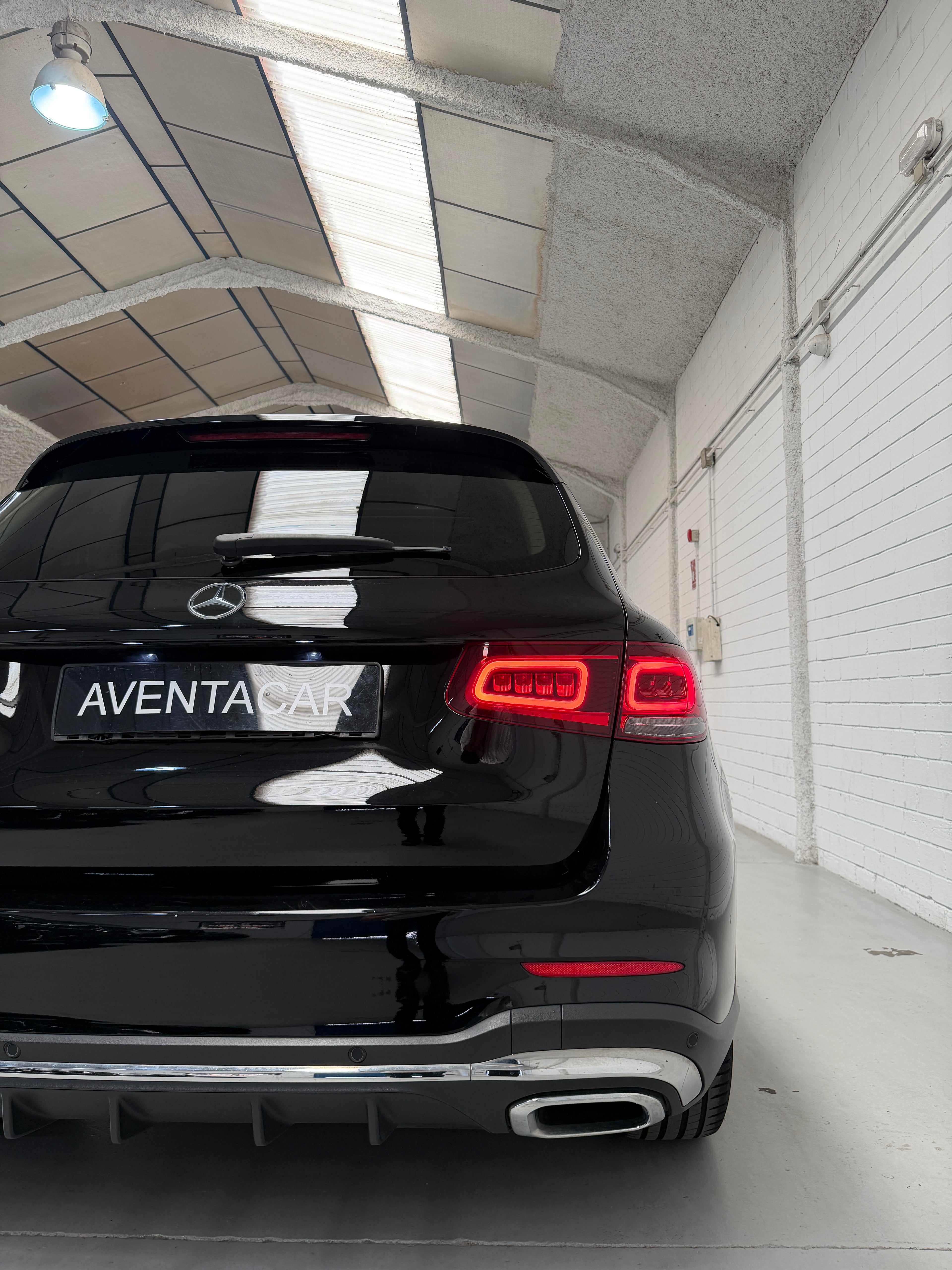 Mercedes-Benz GLC 220d AMG Line Negro