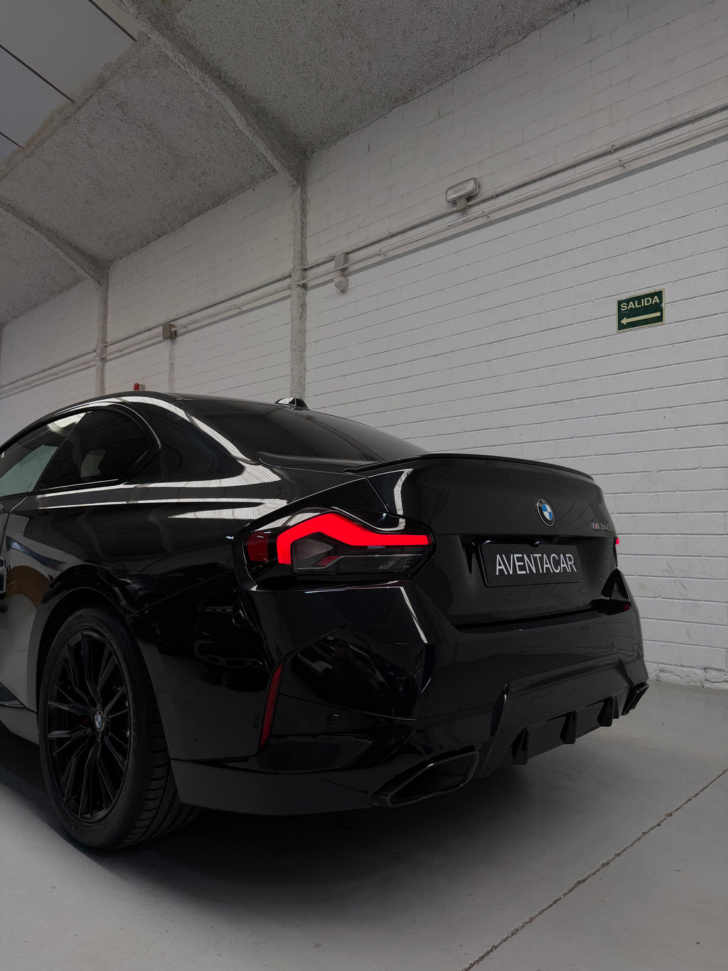 BMW M240i