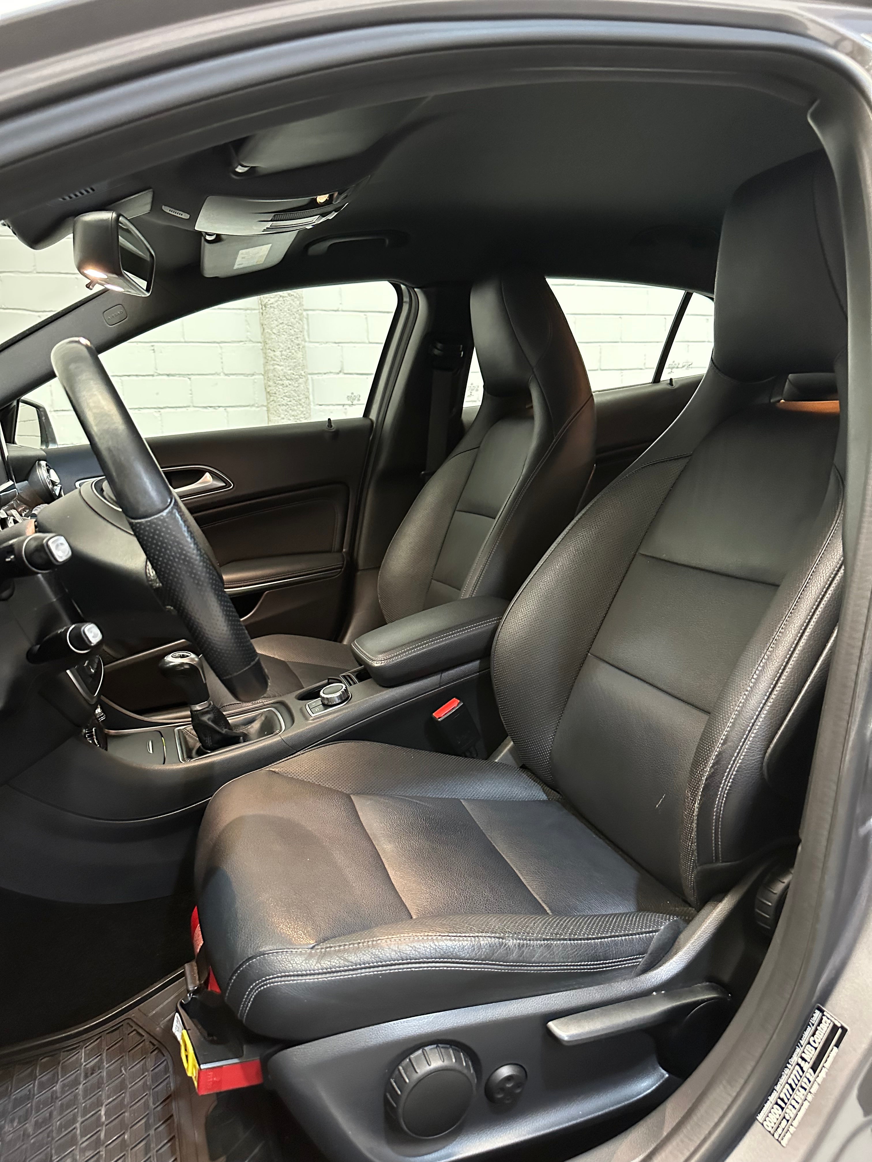 Mercedes Benz GLA 200d