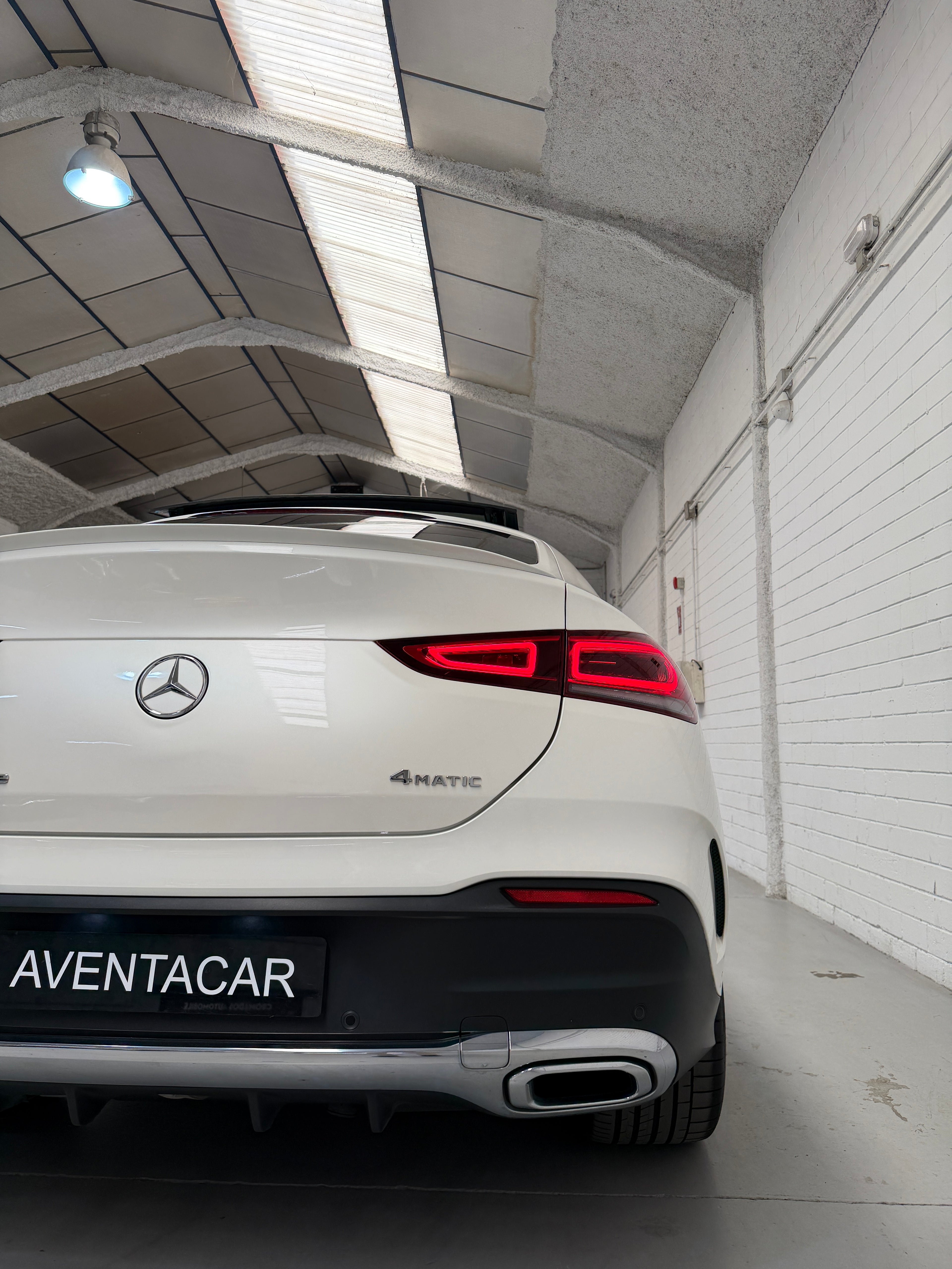 Mercedes-Benz GLE Coupé 350de AMG Line Blanco Perla