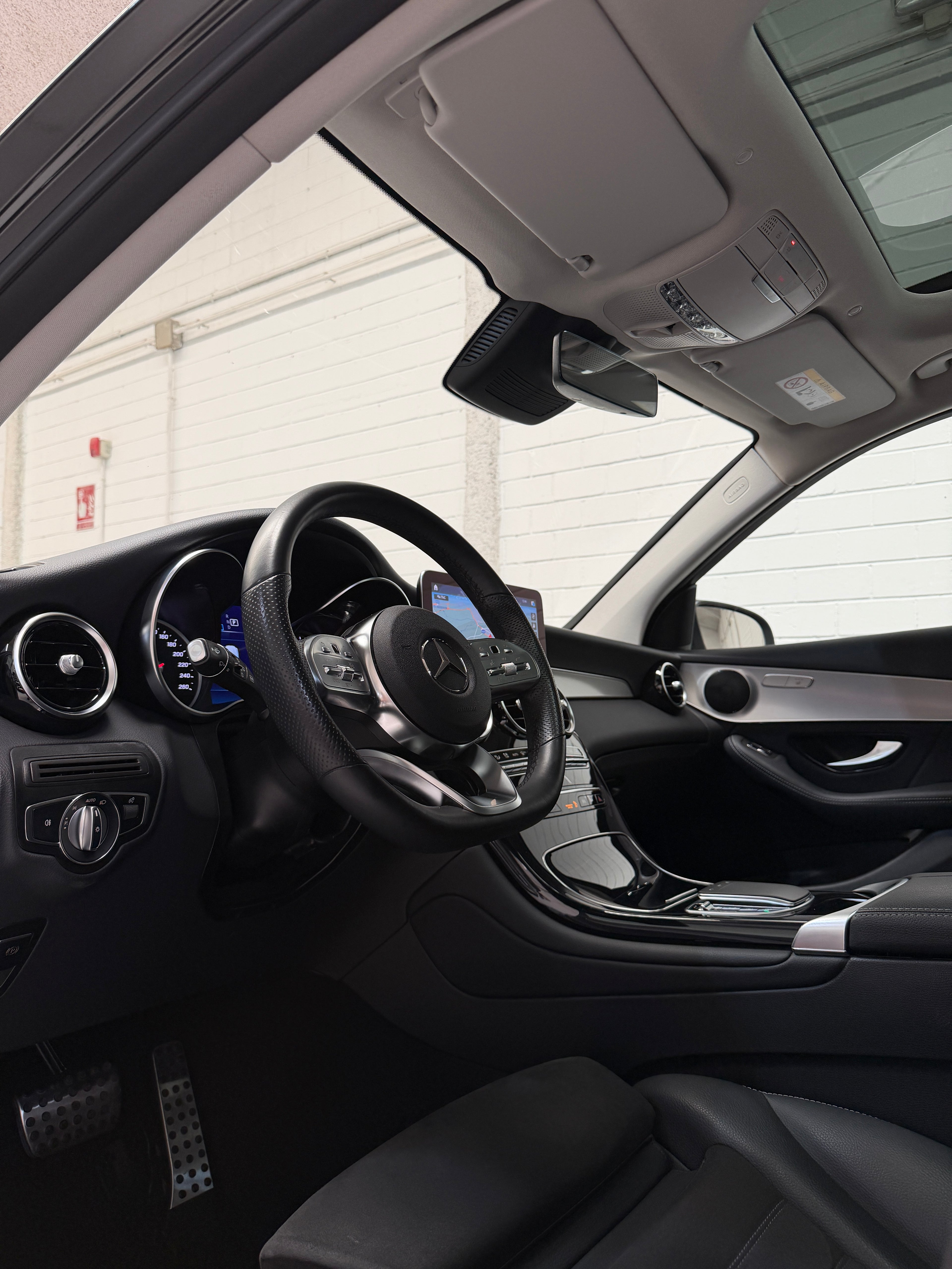 Mercedes-Benz GLC 220d AMG Line Negro