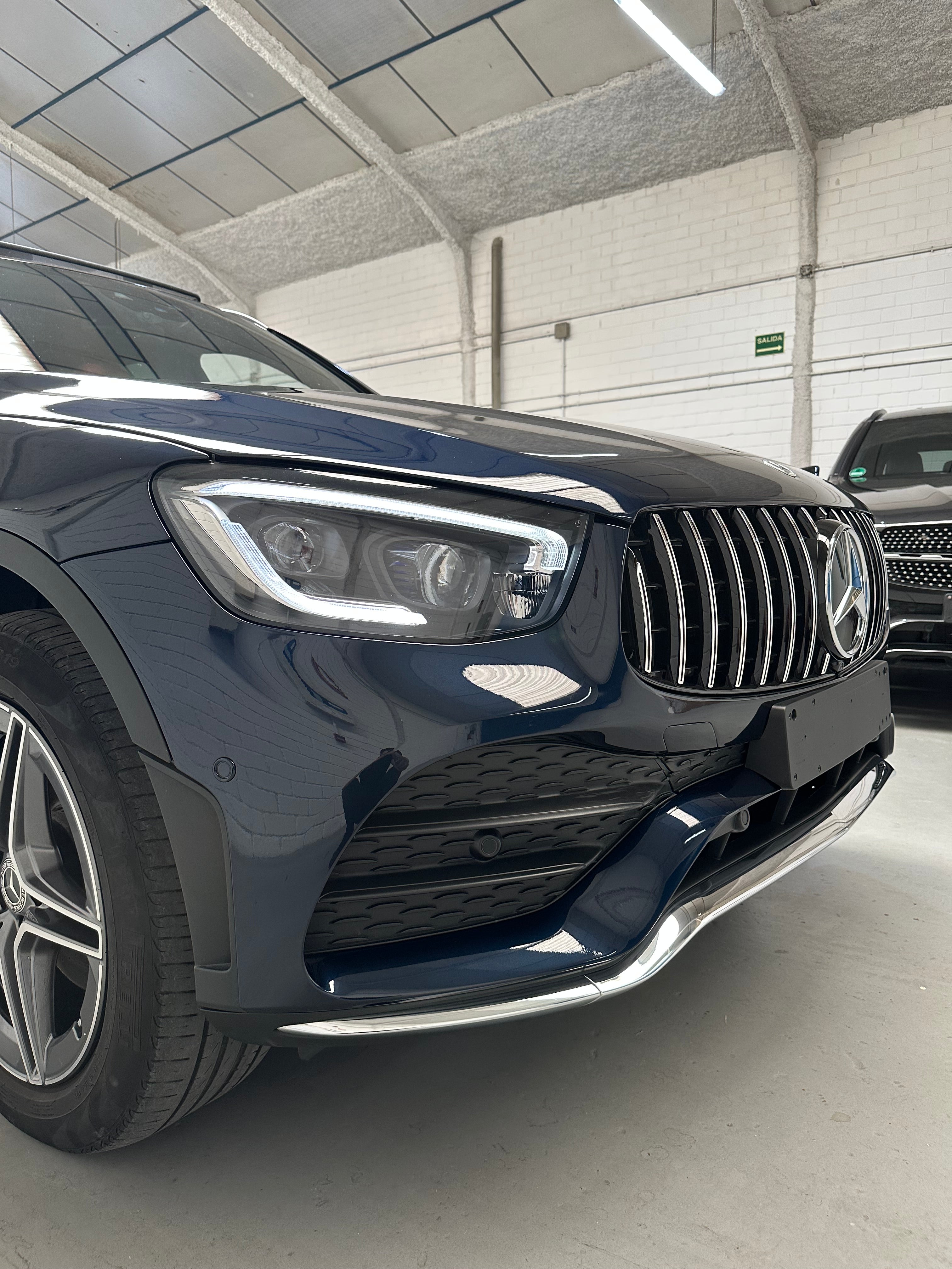 Mercedes-Benz GLC 300de AMG