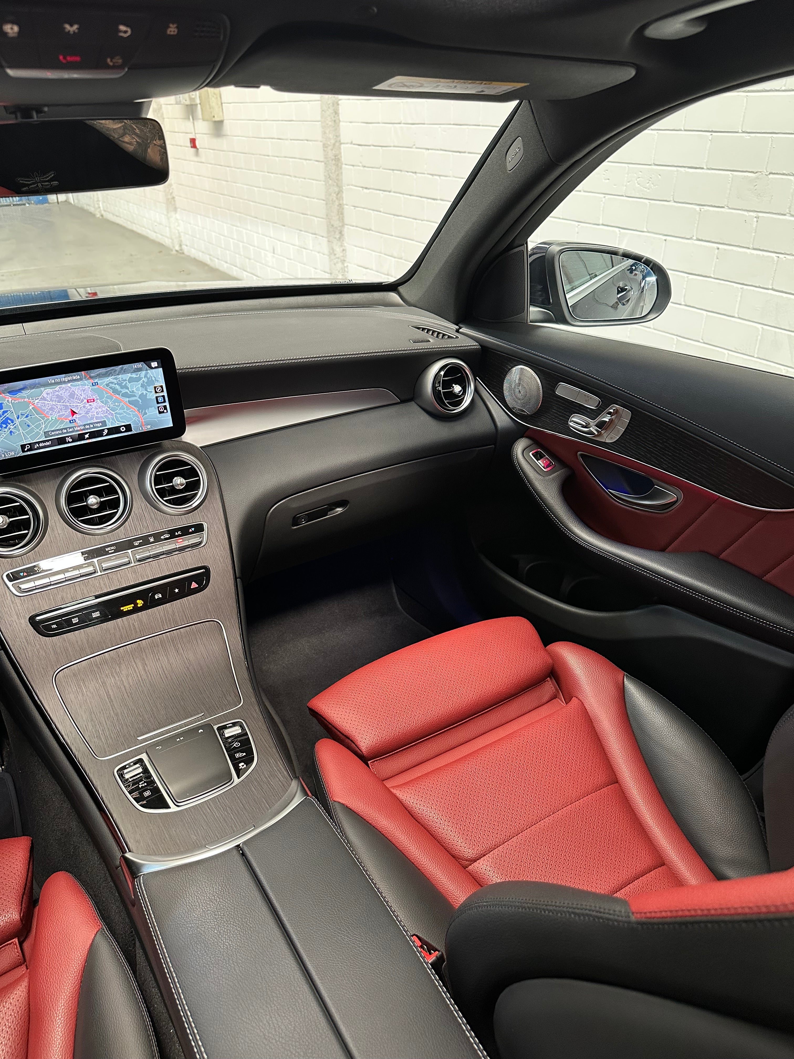 Mercedes-Benz GLC 300de AMG