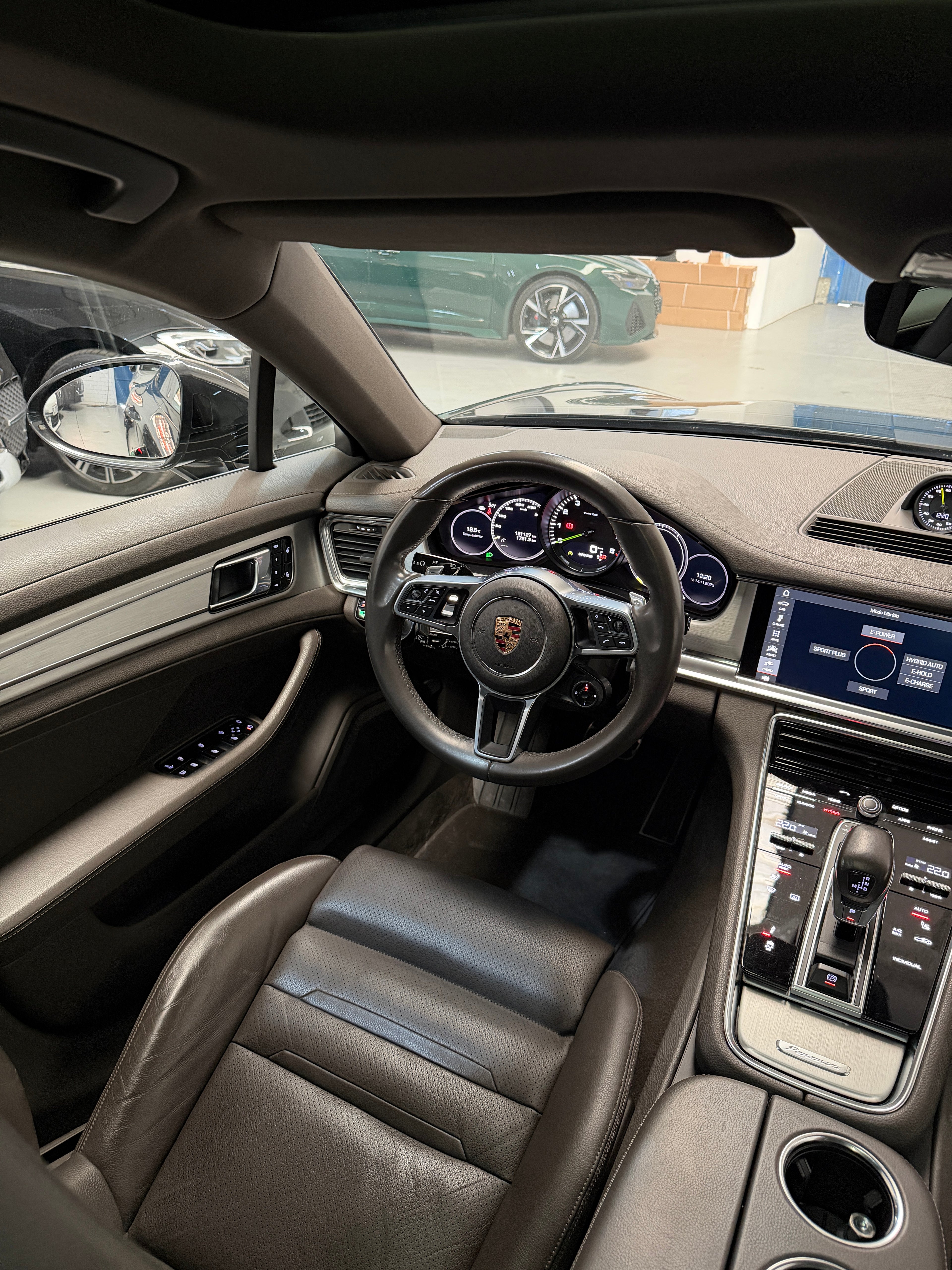 Porsche Panamera 4 Ehybrid