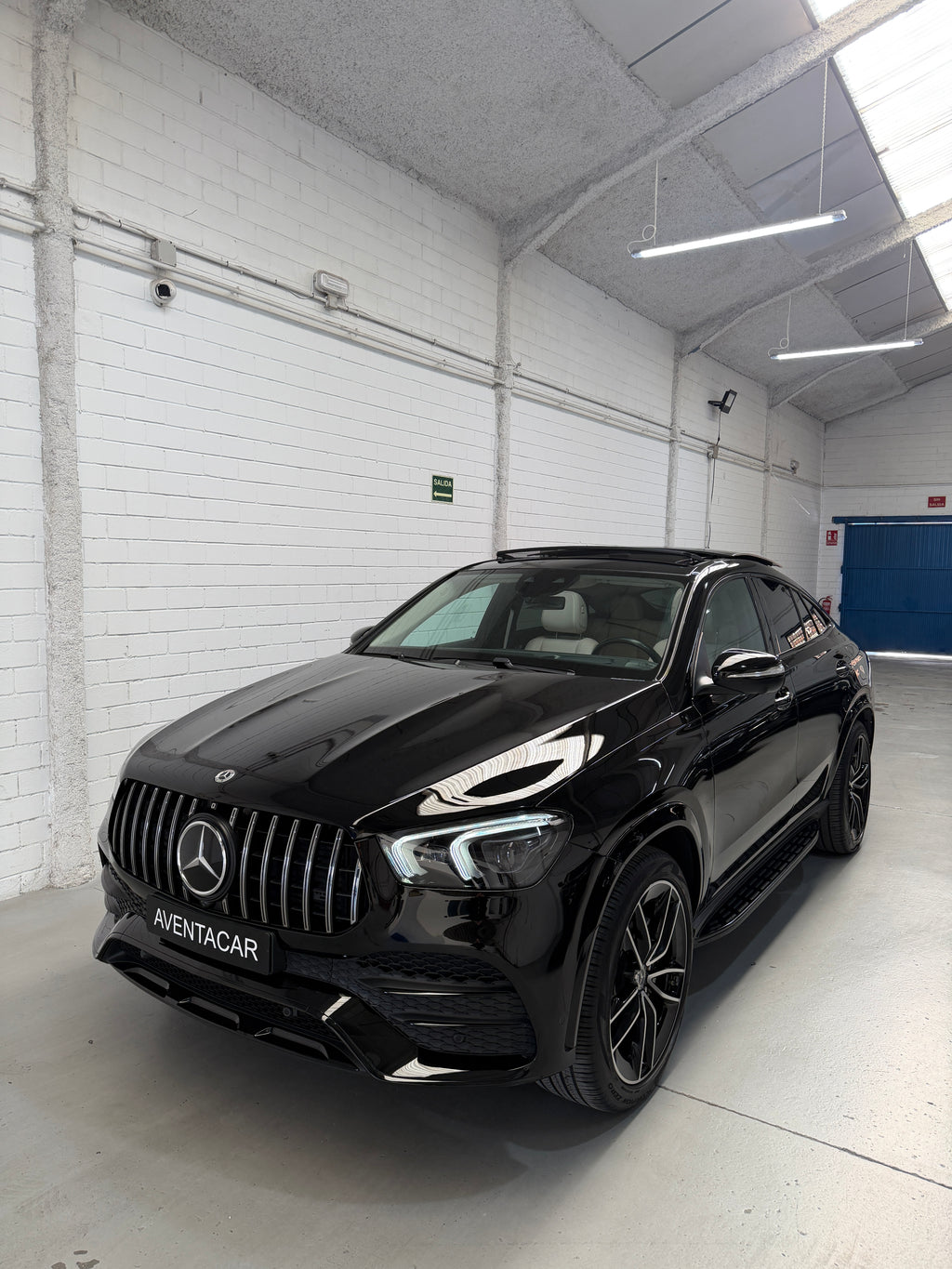 Mercedes-Benz GLE Coupé 350de AMG Look 63S Interior Beige