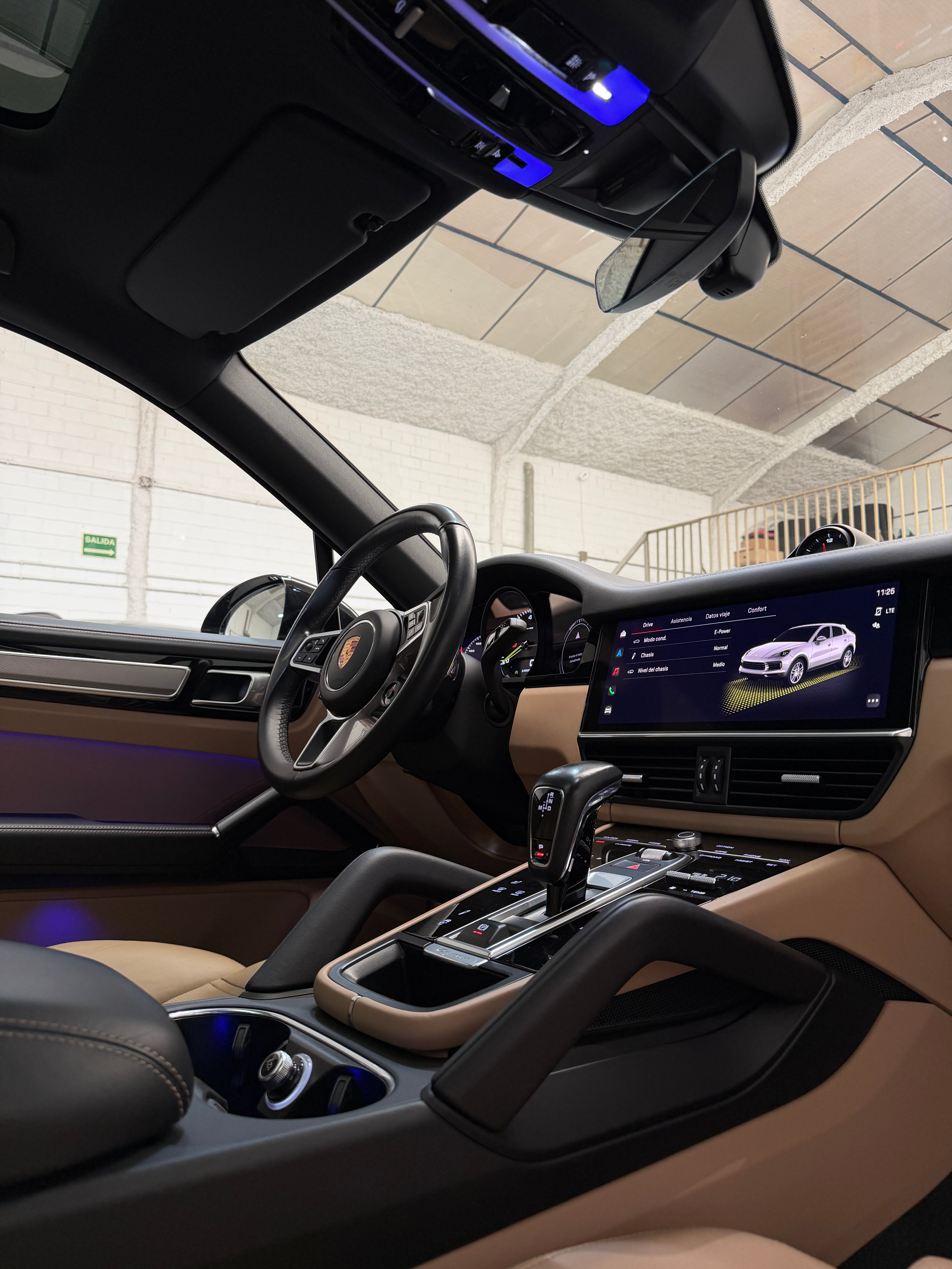 Porsche Cayenne Coupé E-Hybrid PLATINUM EDITION