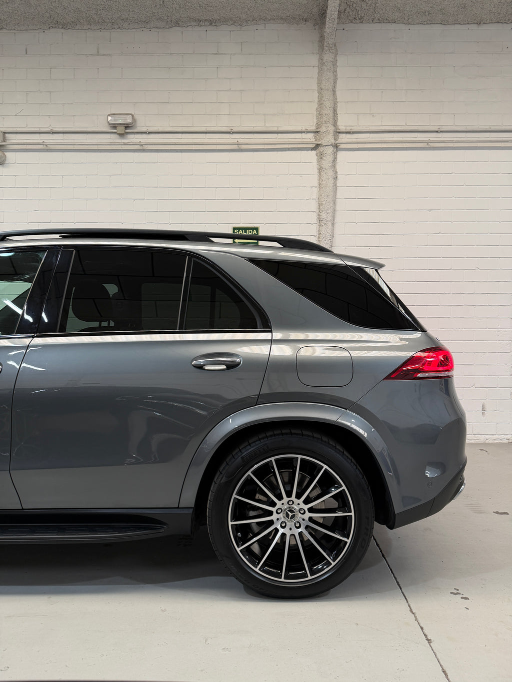 Mercedes-Benz GLE 350de AMG Line Gris Celenite