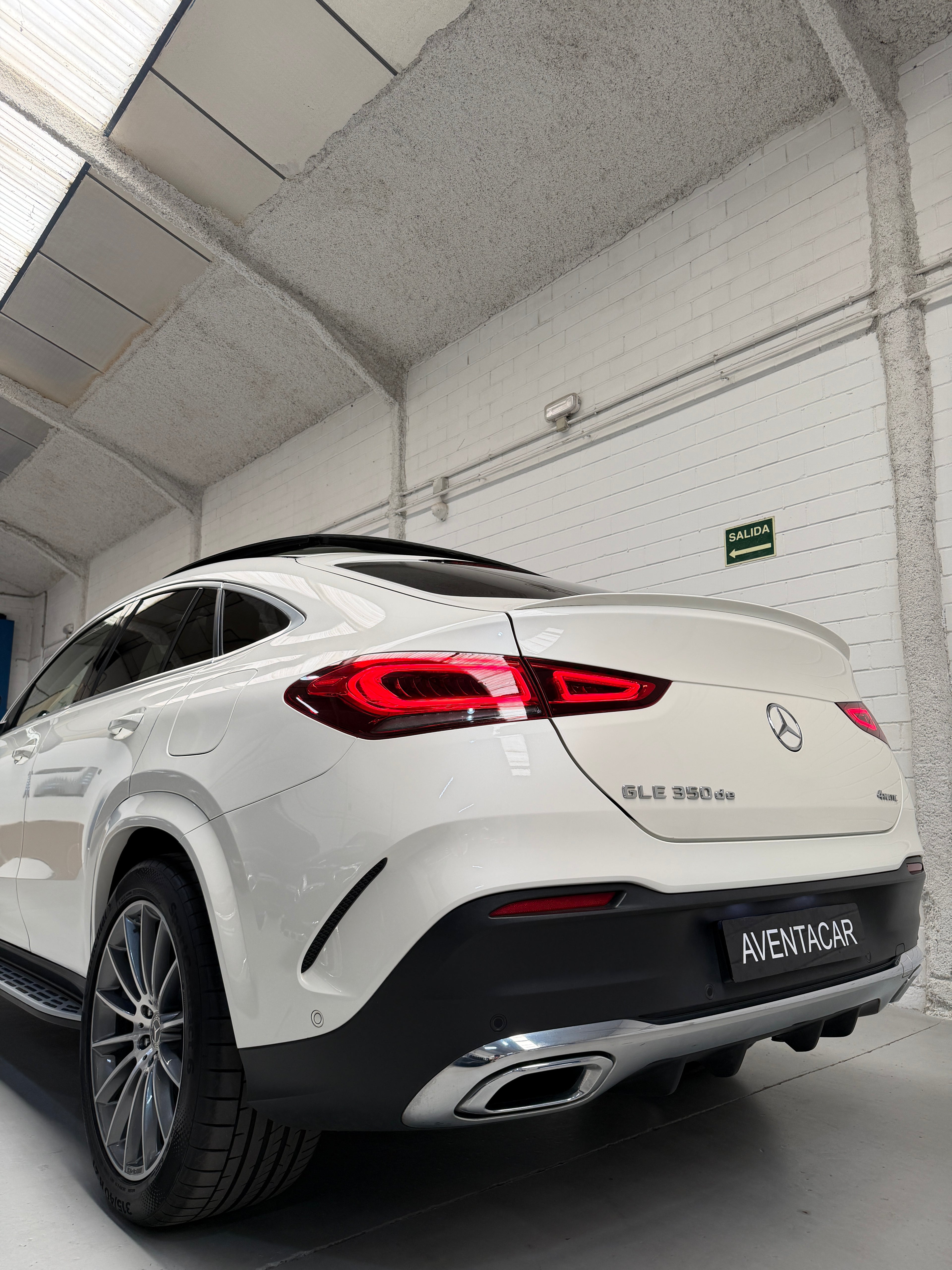 Mercedes-Benz GLE Coupé 350de AMG Line Blanco Perla