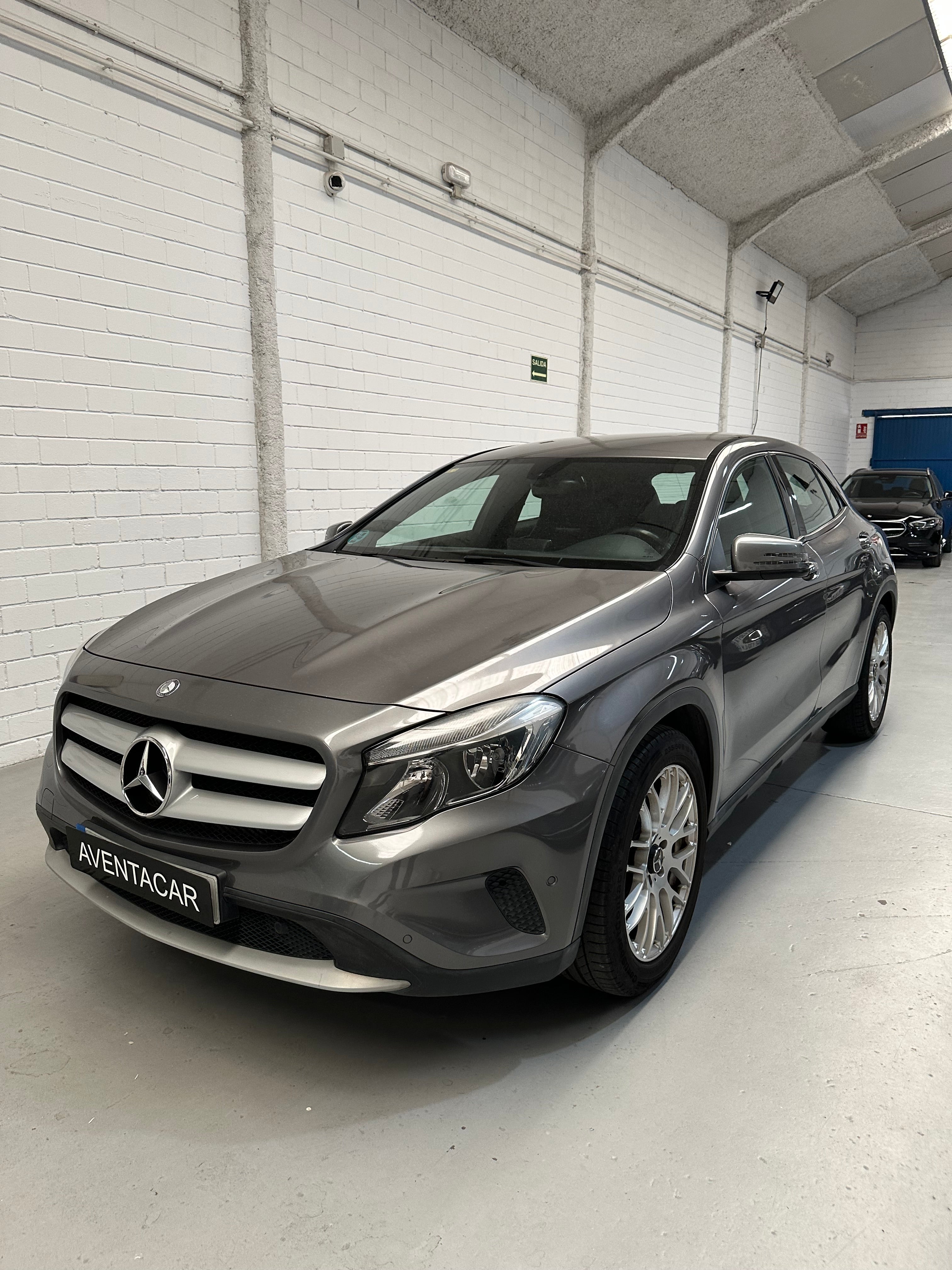 Mercedes Benz GLA 200d