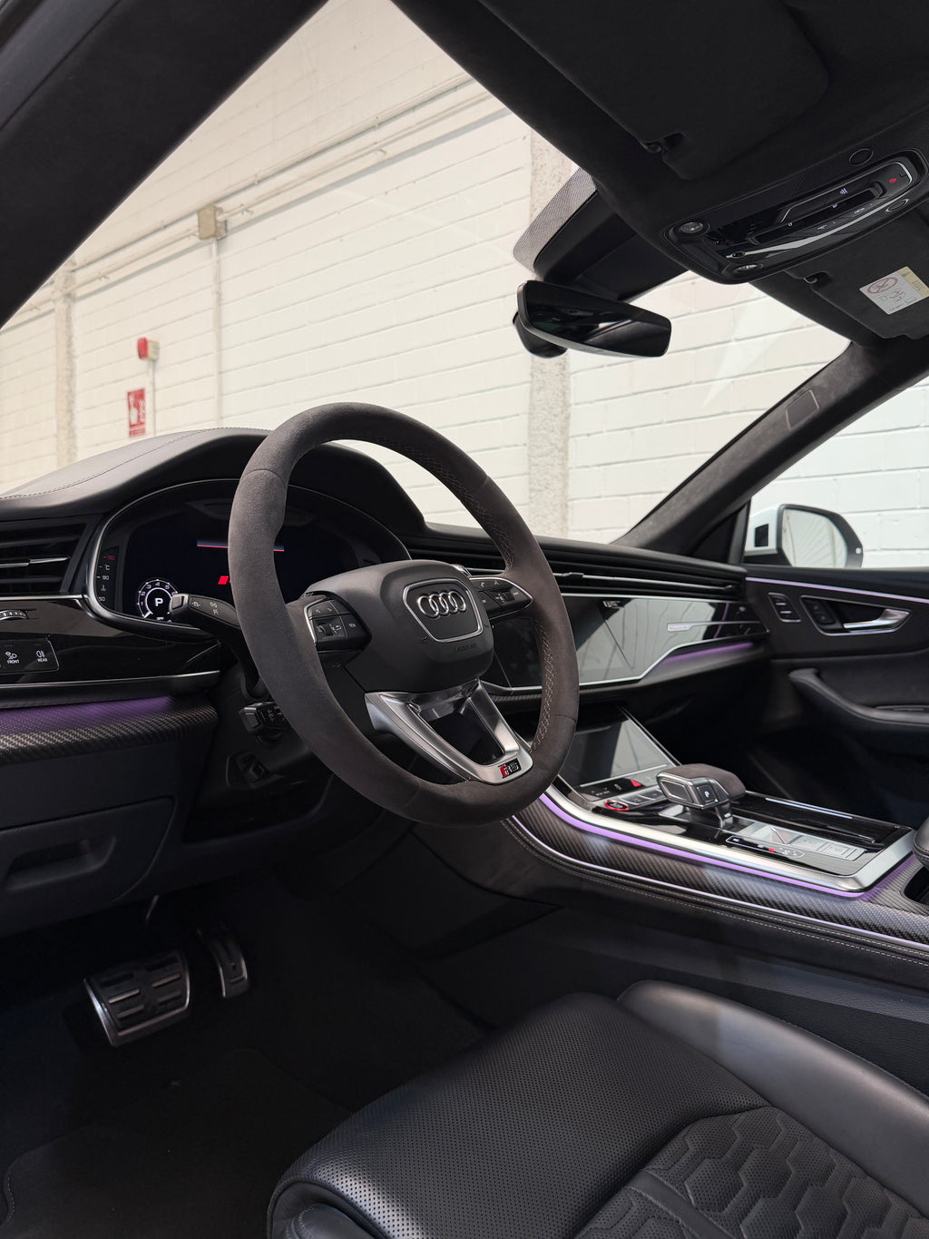 Audi RSQ8 Full Carbono