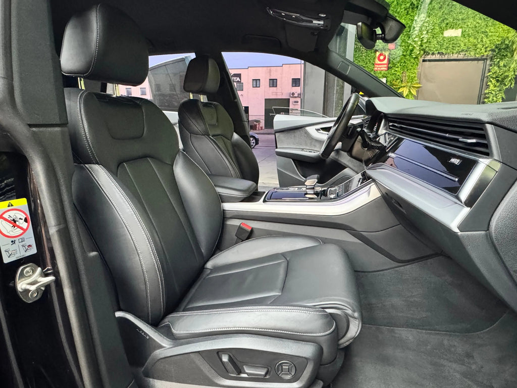 Audi Q8 55 TFSI Black Line