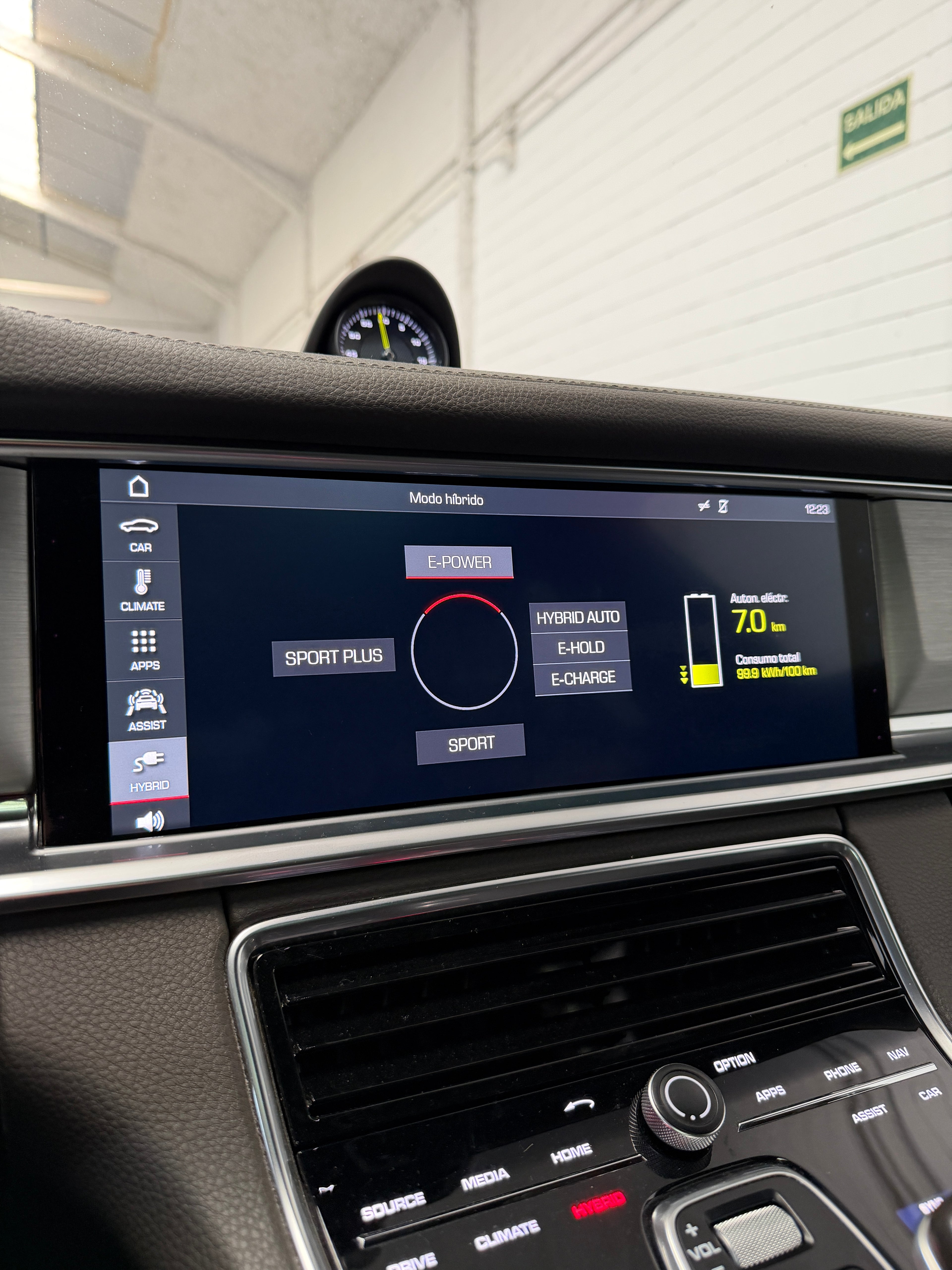 Porsche Panamera 4 Ehybrid