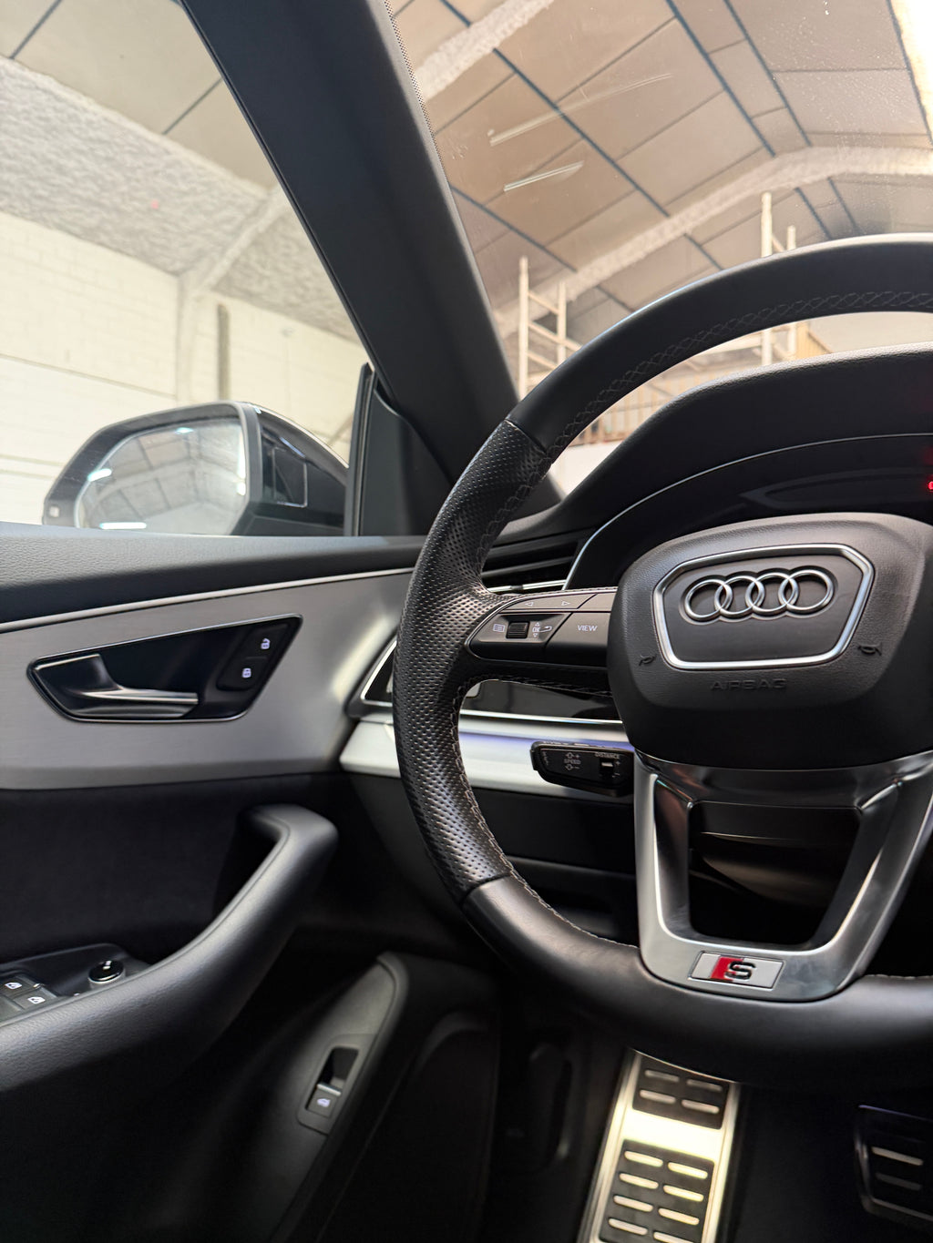AUDI Q8 50 TDI S Line Black Line