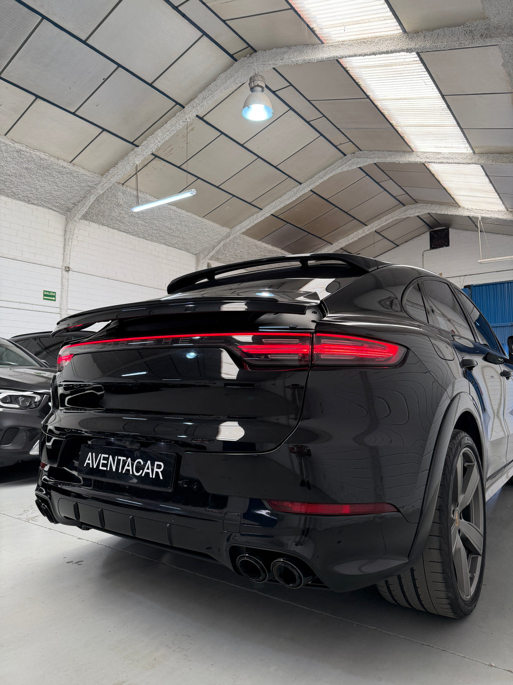 Porsche Cayenne Coupé E-Hybrid PLATINUM EDITION