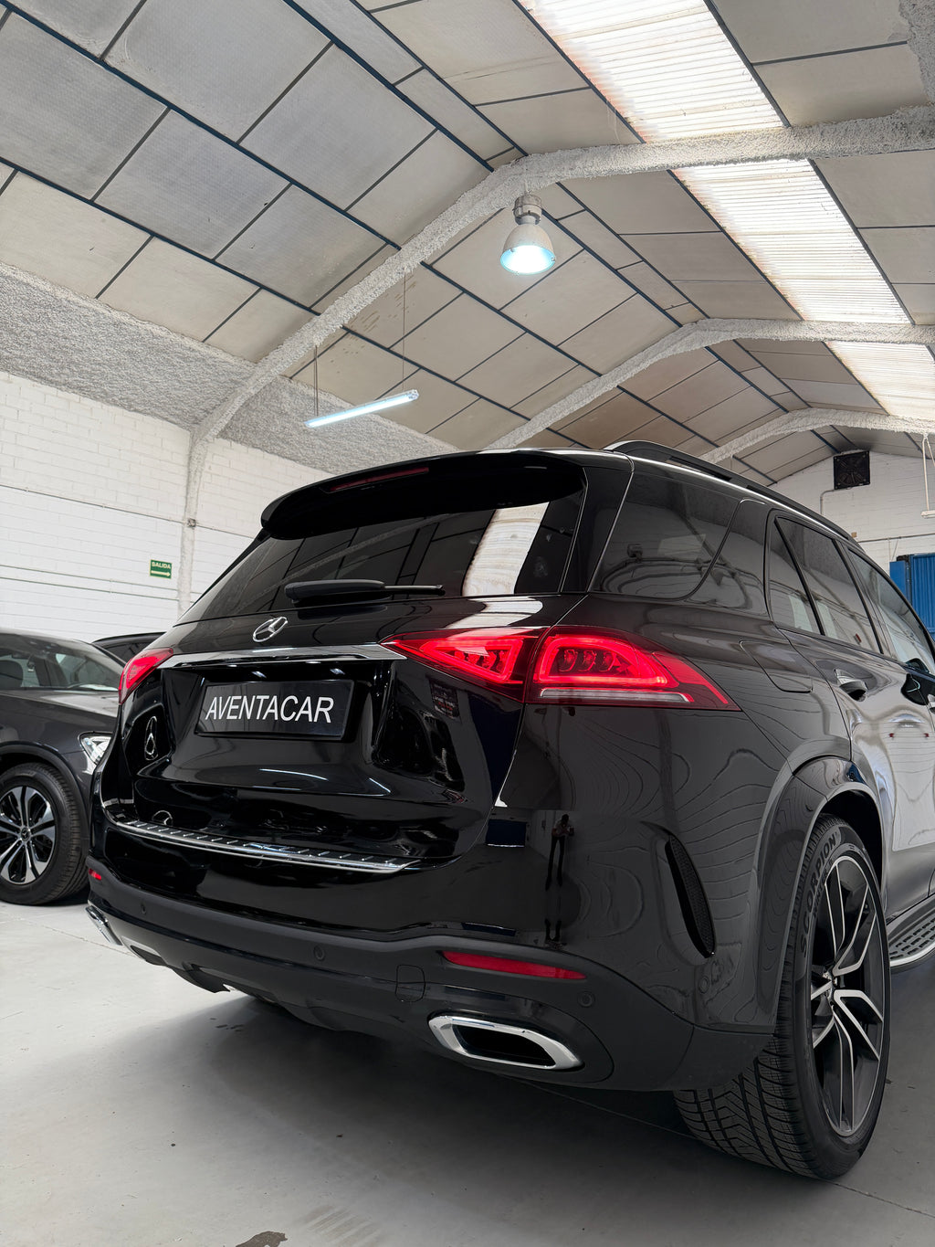 Mercedes-Benz GLE 350d AMG Line Negro