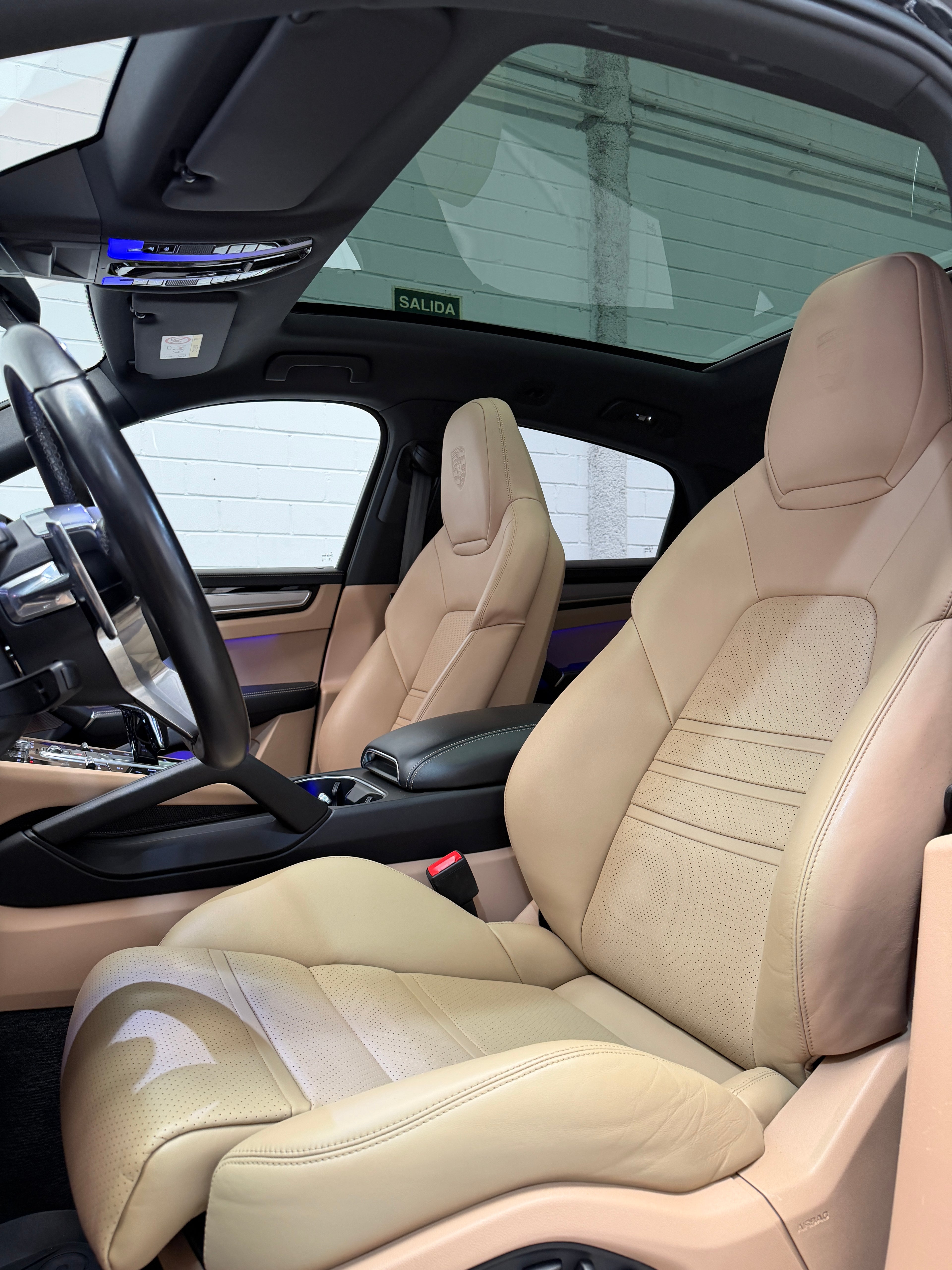 Porsche Cayenne Coupé E-Hybrid PLATINUM EDITION
