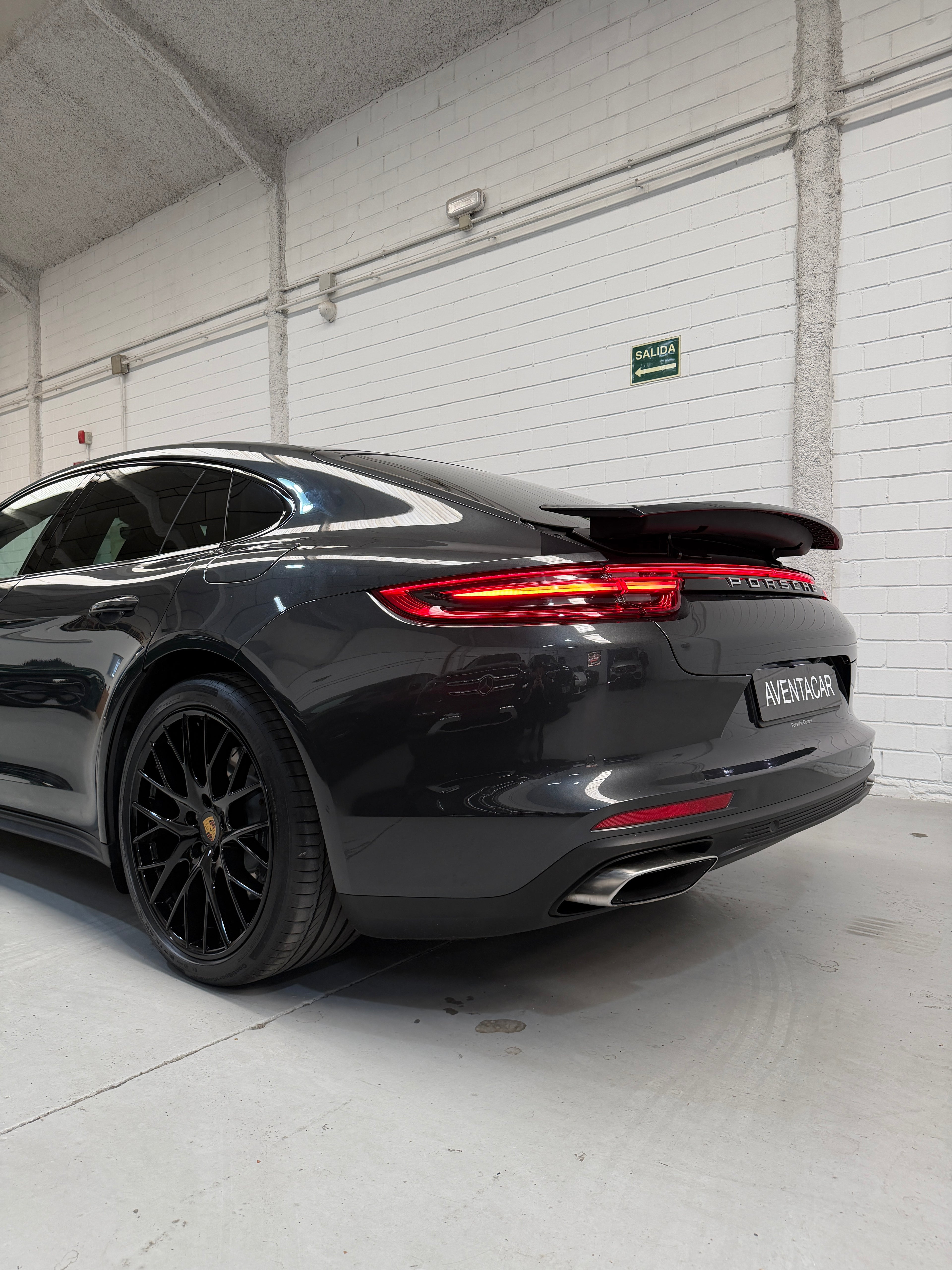 Porsche Panamera 4 Ehybrid