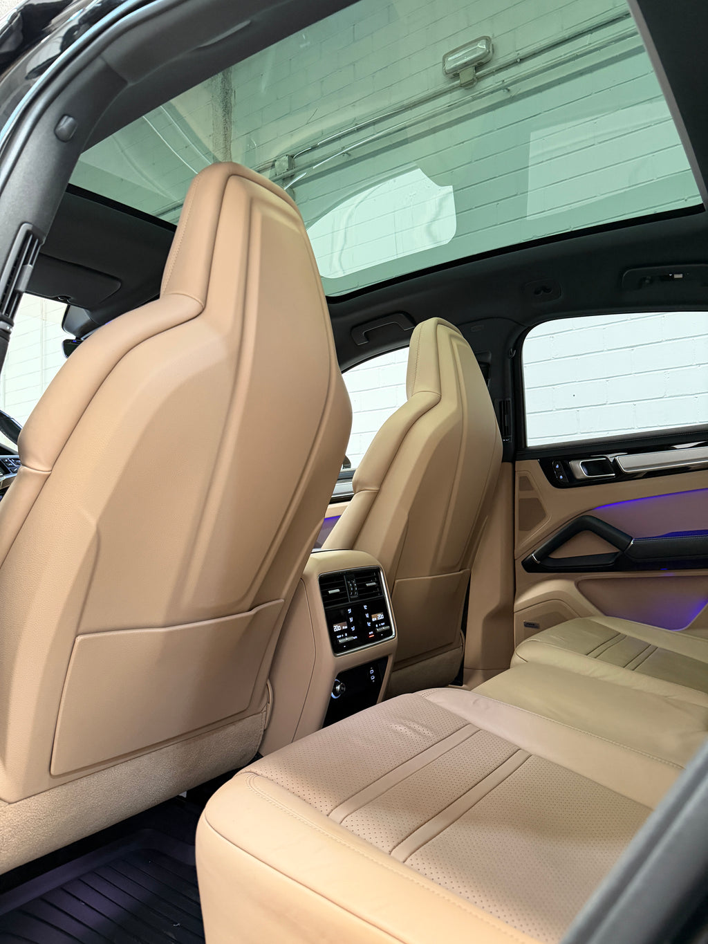 Porsche Cayenne Coupé E-Hybrid PLATINUM EDITION