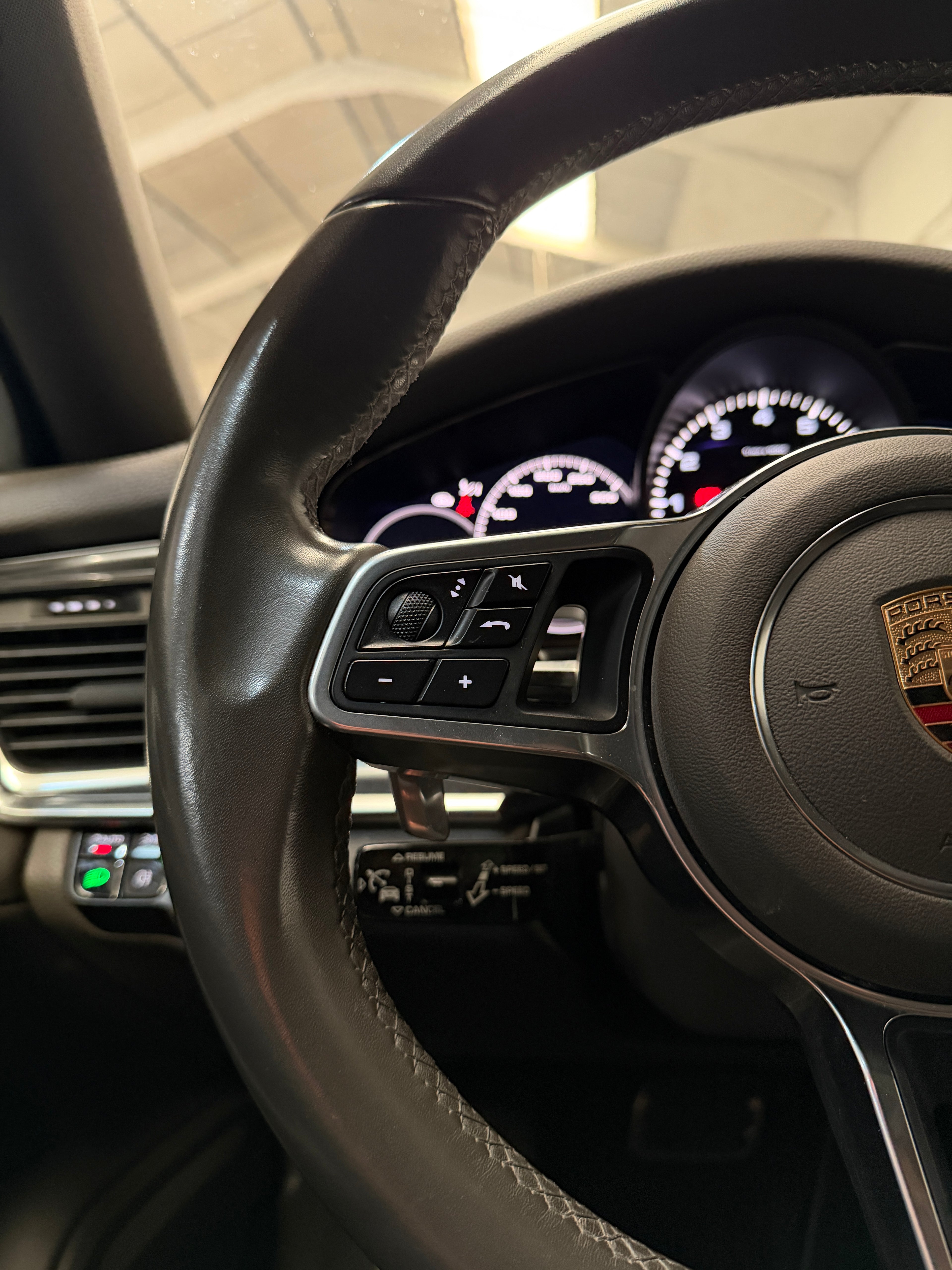 Porsche Panamera 4 Ehybrid